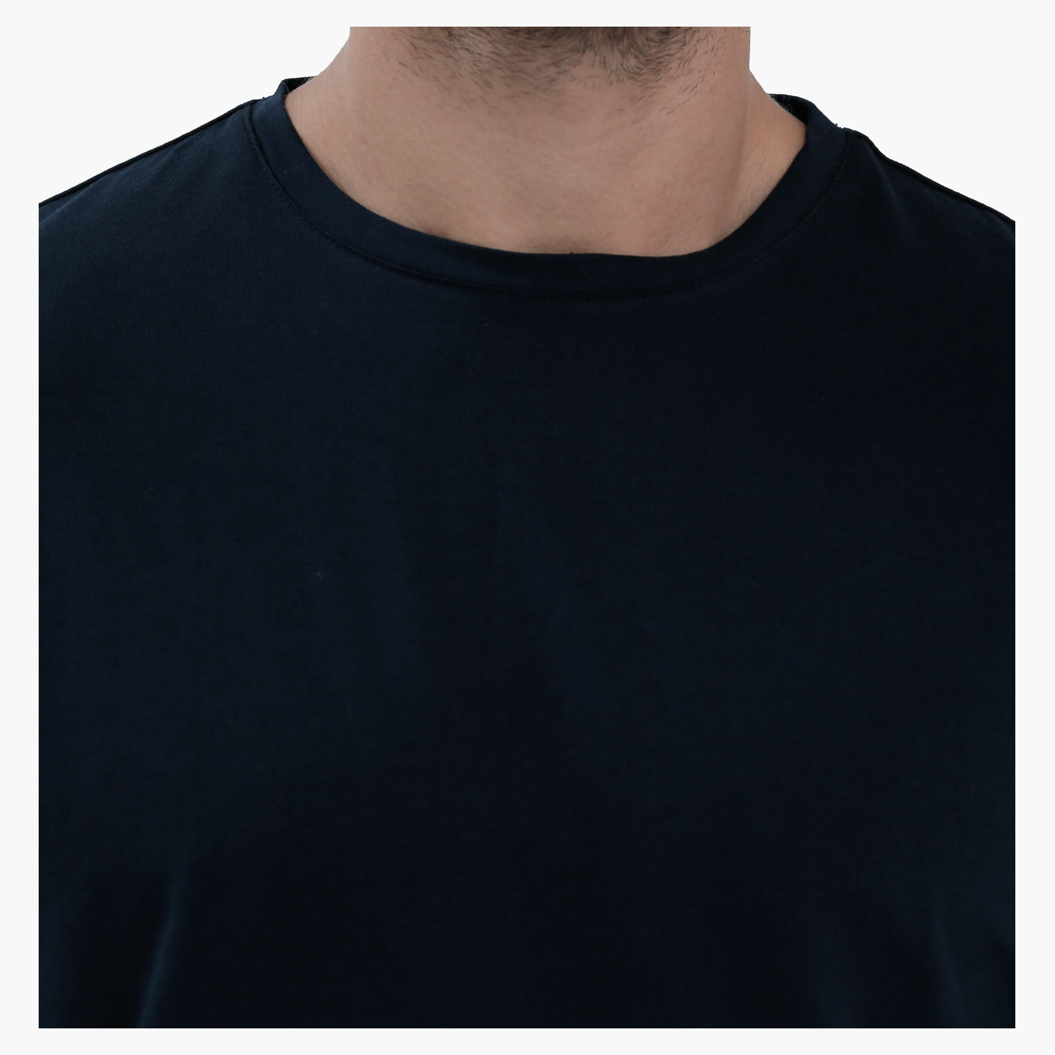 Round Neck T-Shirt with Short Sleeves in Slim Fit-men-clothing-tshirtsandpolos-tshirts-image-19