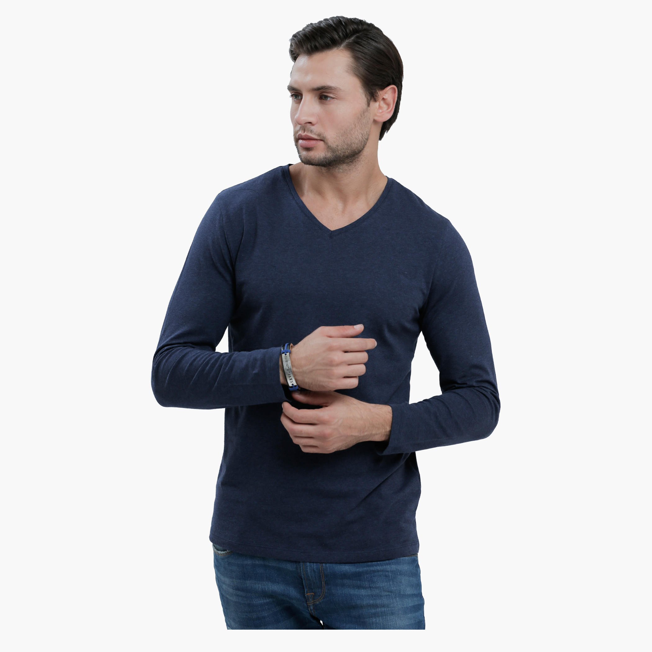 V-Neck T-Shirt with Long Sleeves in Slim Fit-men-clothing-tshirtsandpolos-tshirts-image-6