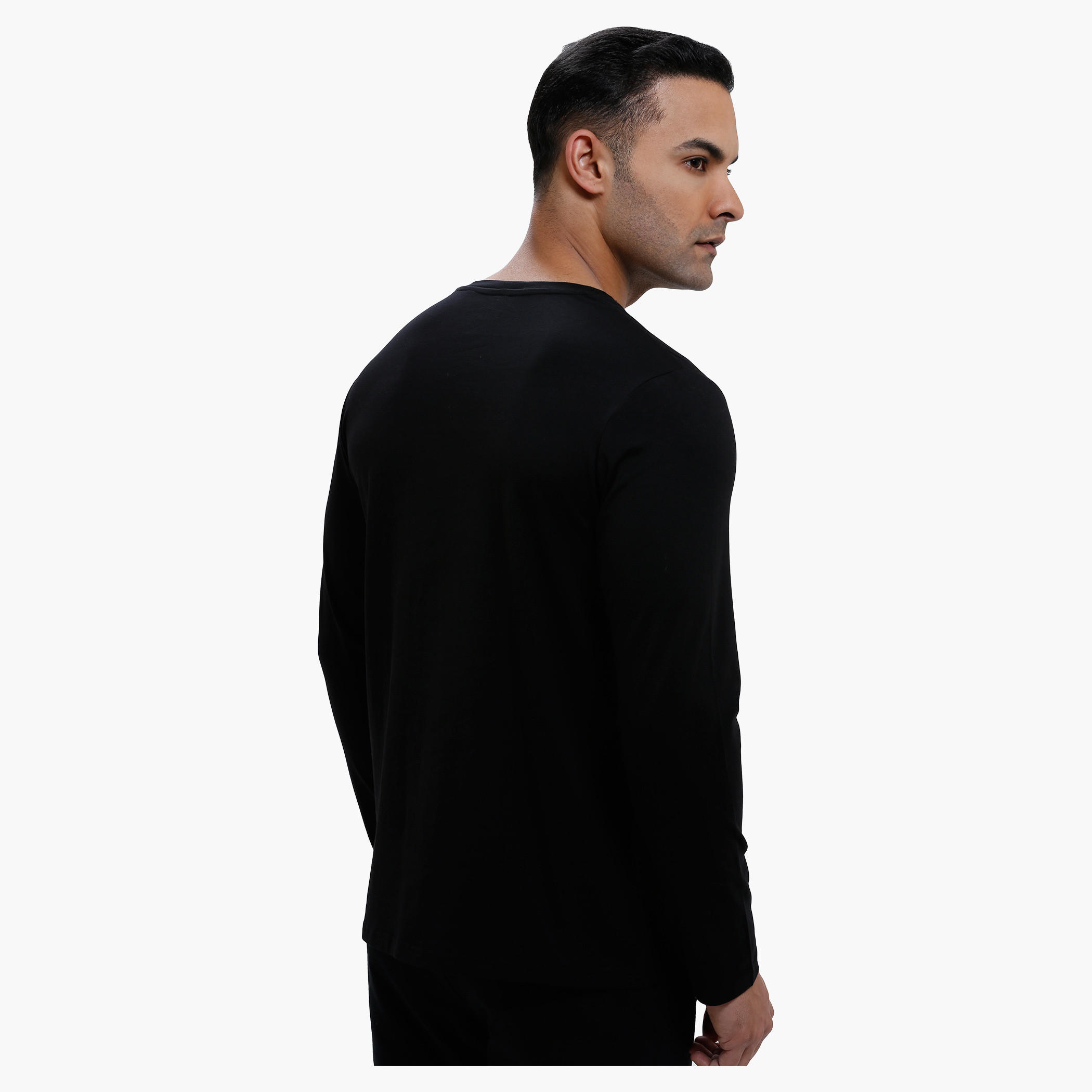 V-Neck T-Shirt with Long Sleeves in Slim Fit-men-clothing-tshirtsandpolos-tshirts-image-2