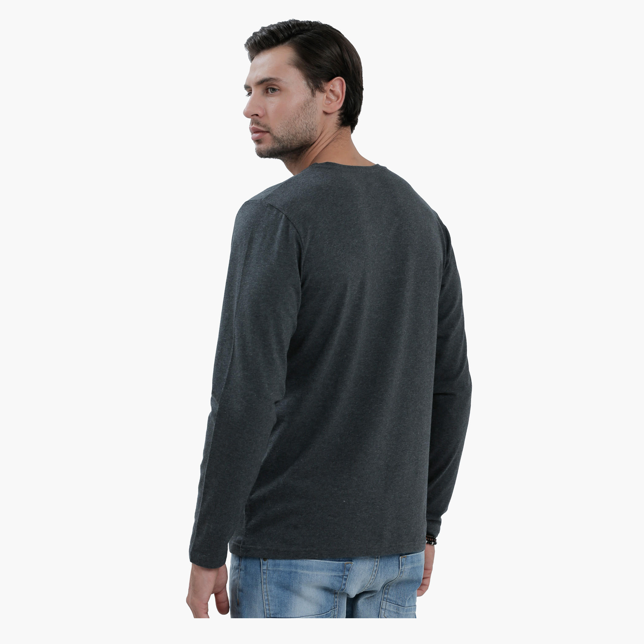 V-Neck T-Shirt with Long Sleeves in Slim Fit-men-clothing-tshirtsandpolos-tshirts-image-17