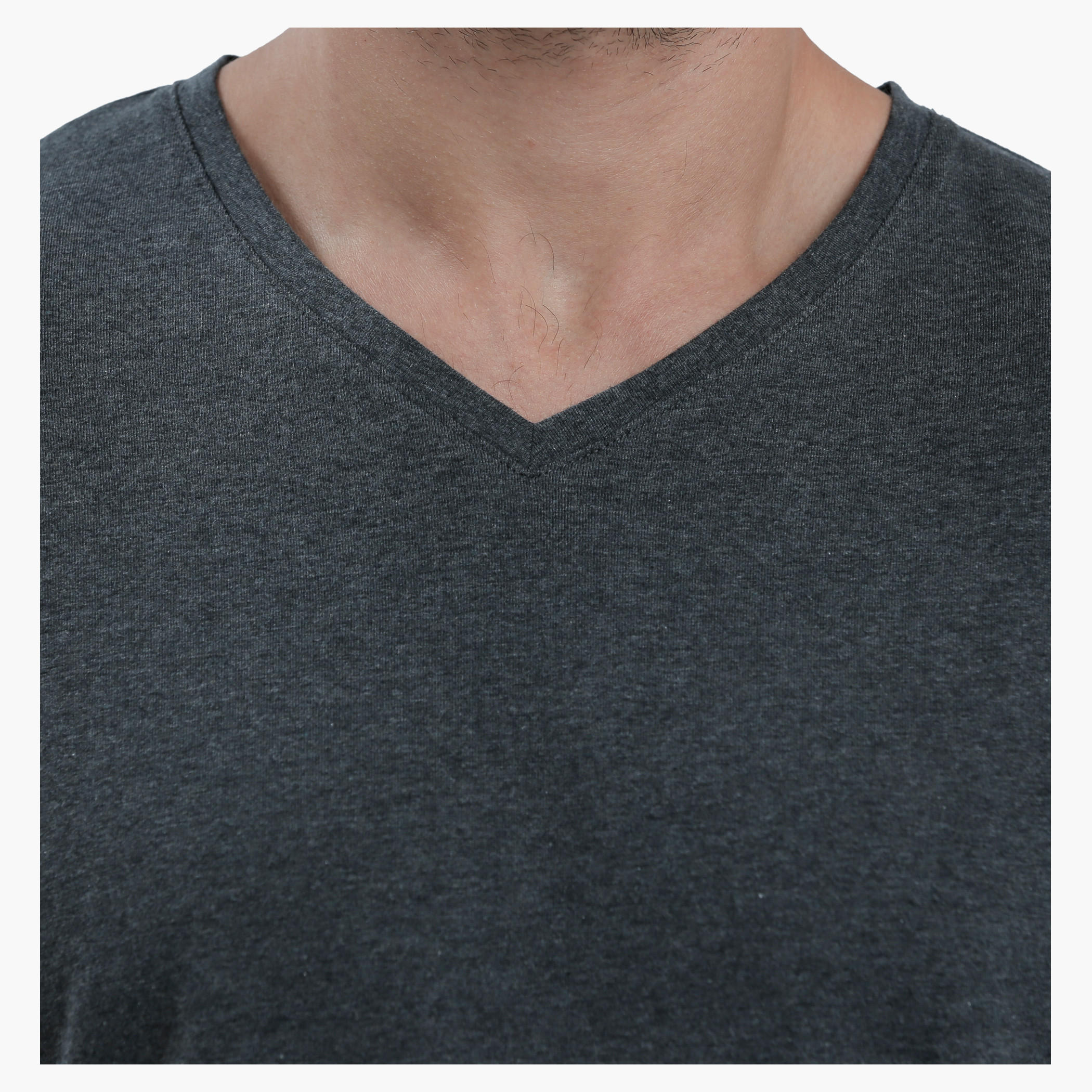 V-Neck T-Shirt with Long Sleeves in Slim Fit-men-clothing-tshirtsandpolos-tshirts-image-19