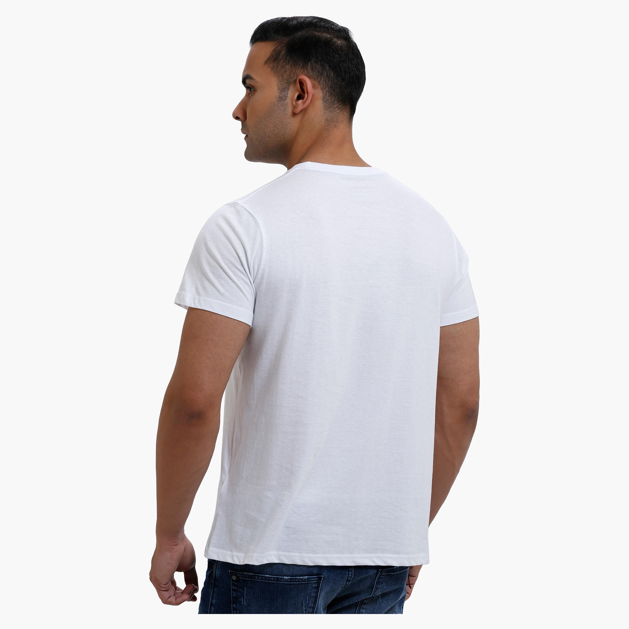 تيشيرت بنقش مطبوع وياقة دائرية بأكمام قصيرة-men-clothing-tshirtsandpolos-tshirts-image-2