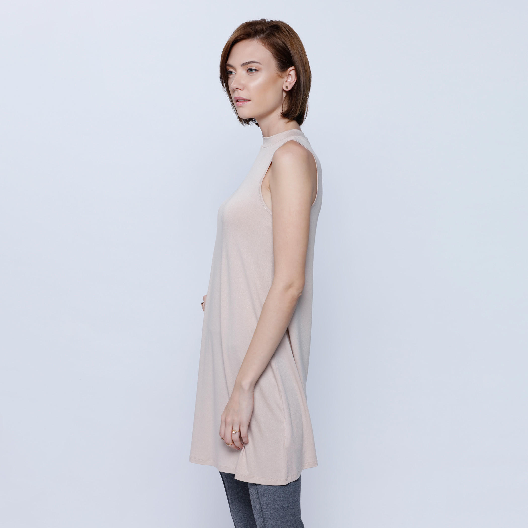 Sleeveless Top with Crew Neck-women-clothing-shirtsandblouses-blouses-image-3