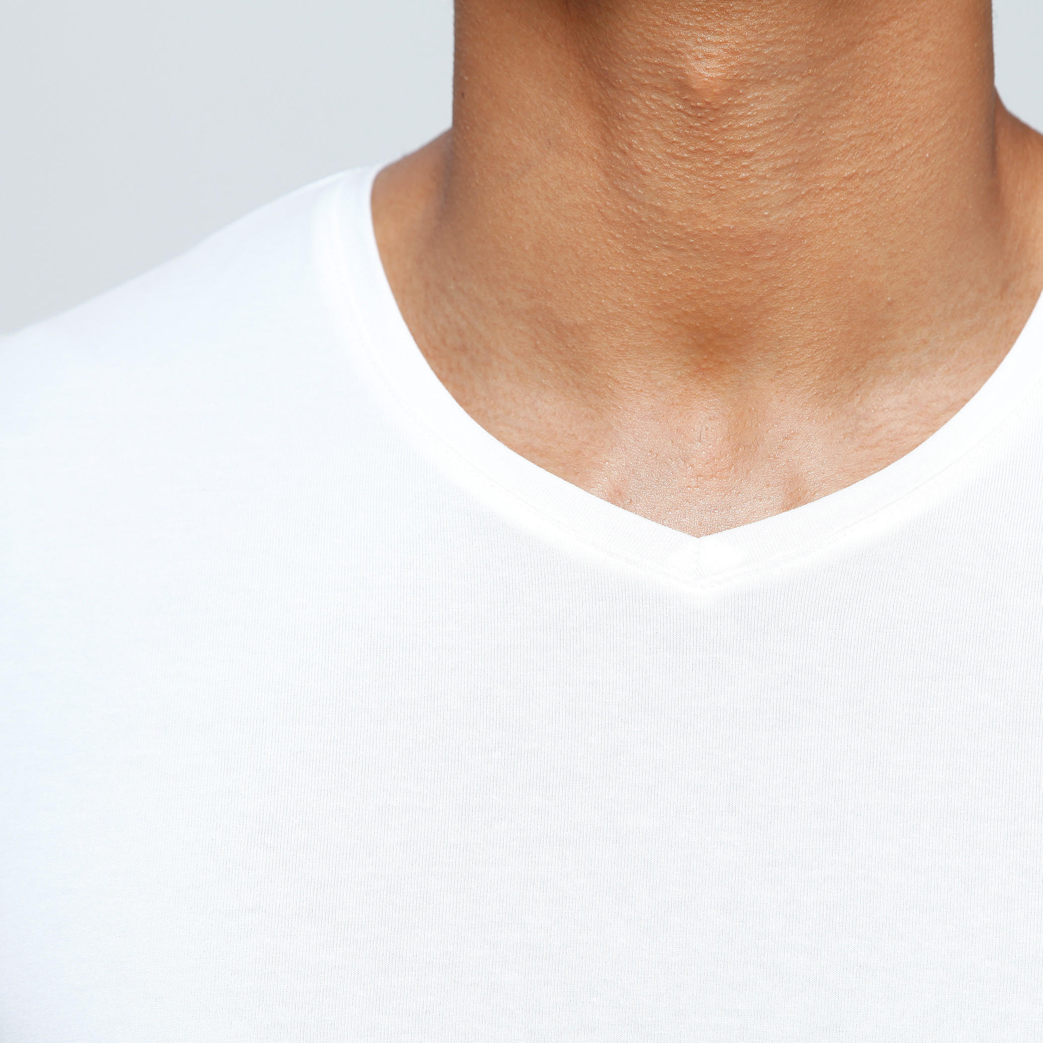 V-Neck T-Shirt with Short Sleeves-men-clothing-tshirtsandpolos-tshirts-image-4