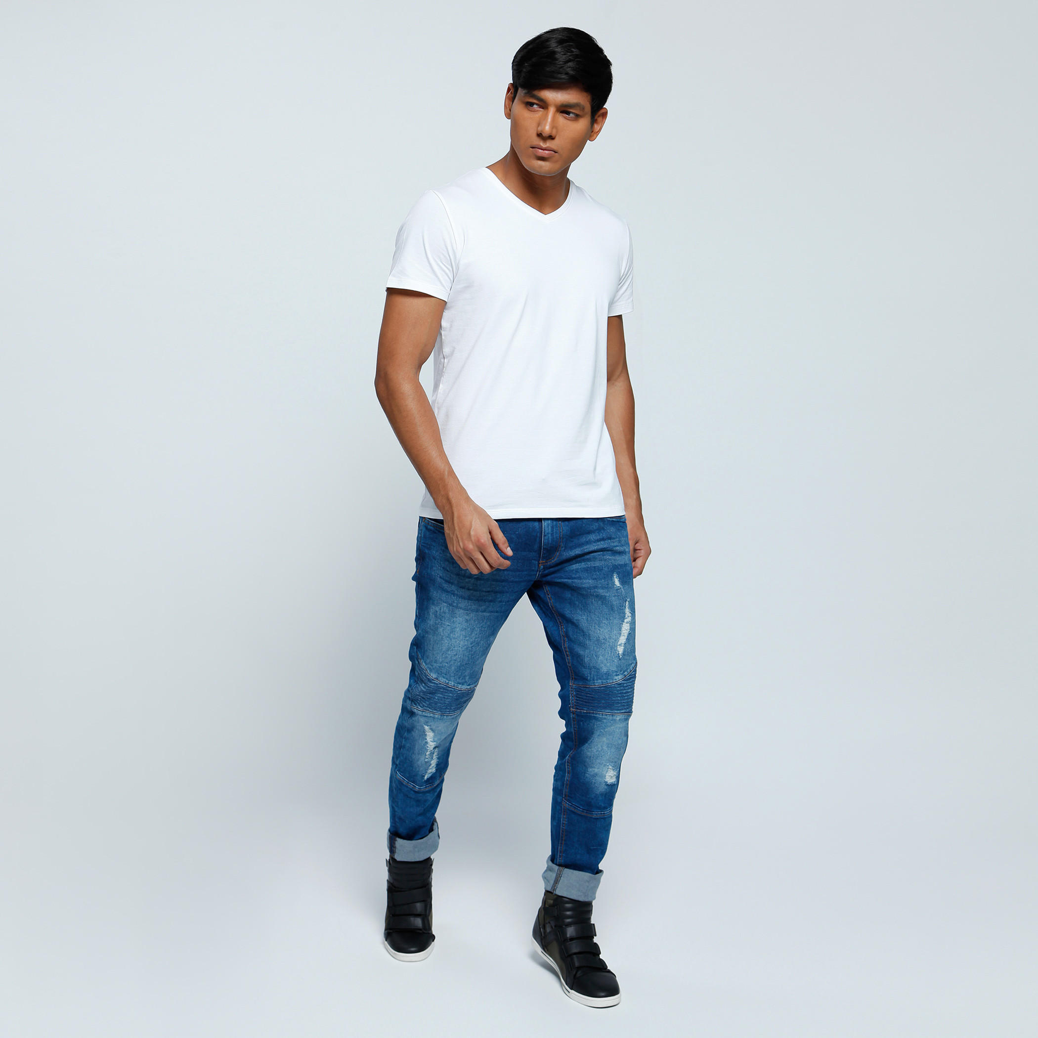 V-Neck T-Shirt with Short Sleeves-men-clothing-tshirtsandpolos-tshirts-image-5
