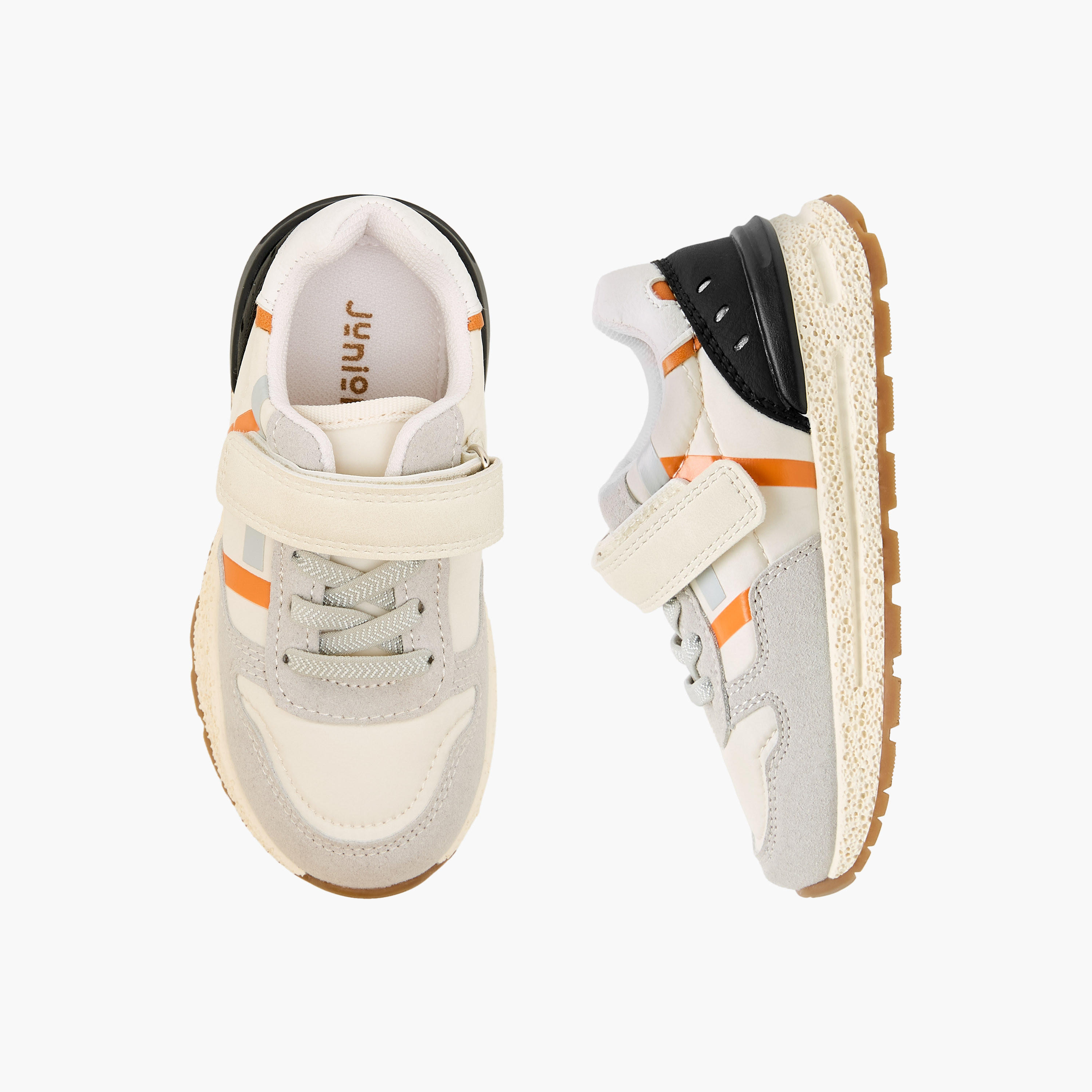 حذاء سنيكرز بشريط إغلاق لاصق للأولاد من جونيورز-boys-shoes-sneakers-image-1
