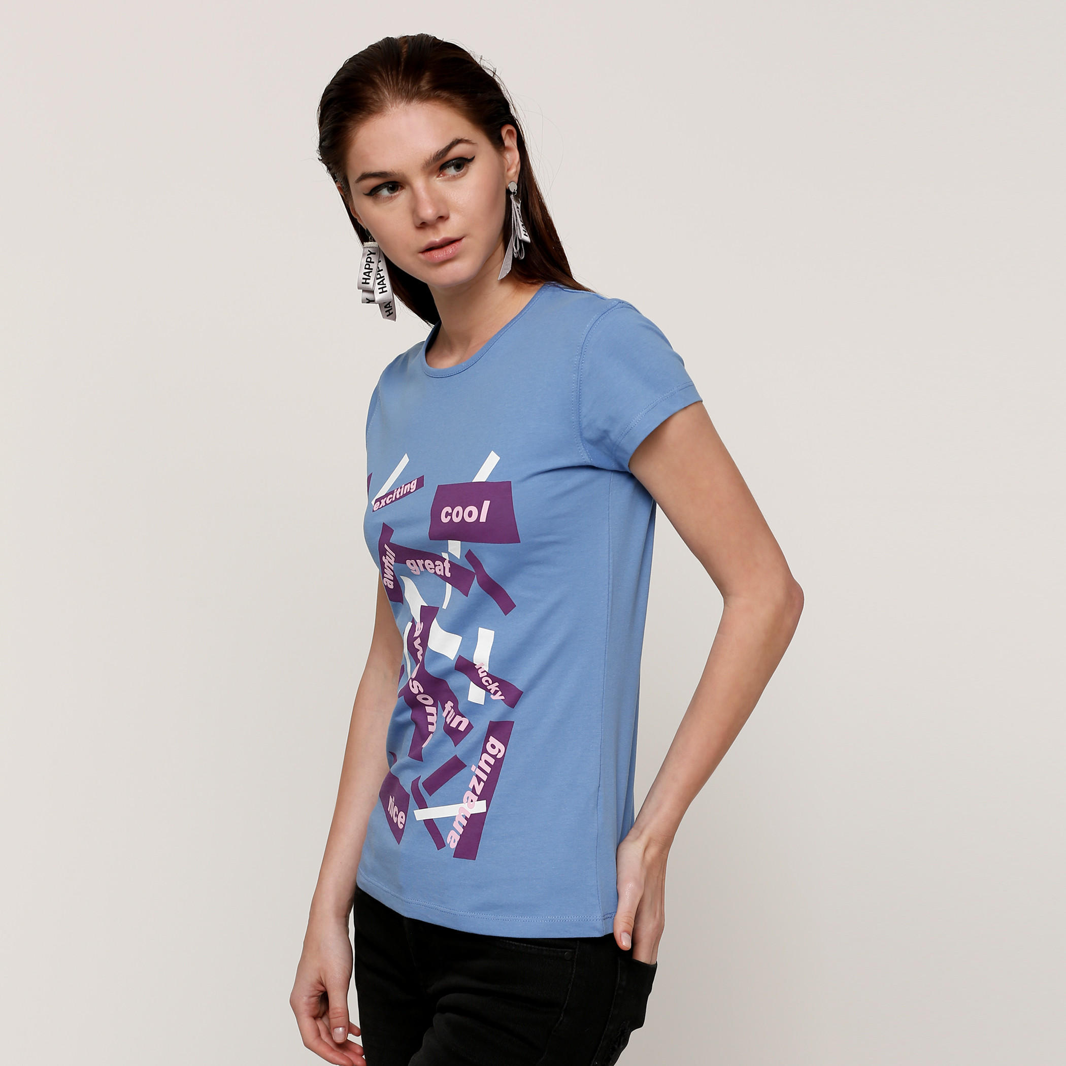تيشيرت بياقة مستديرة وأكمام كاب مع طبعات-women-clothing-shirtsandblouses-blouses-image-3