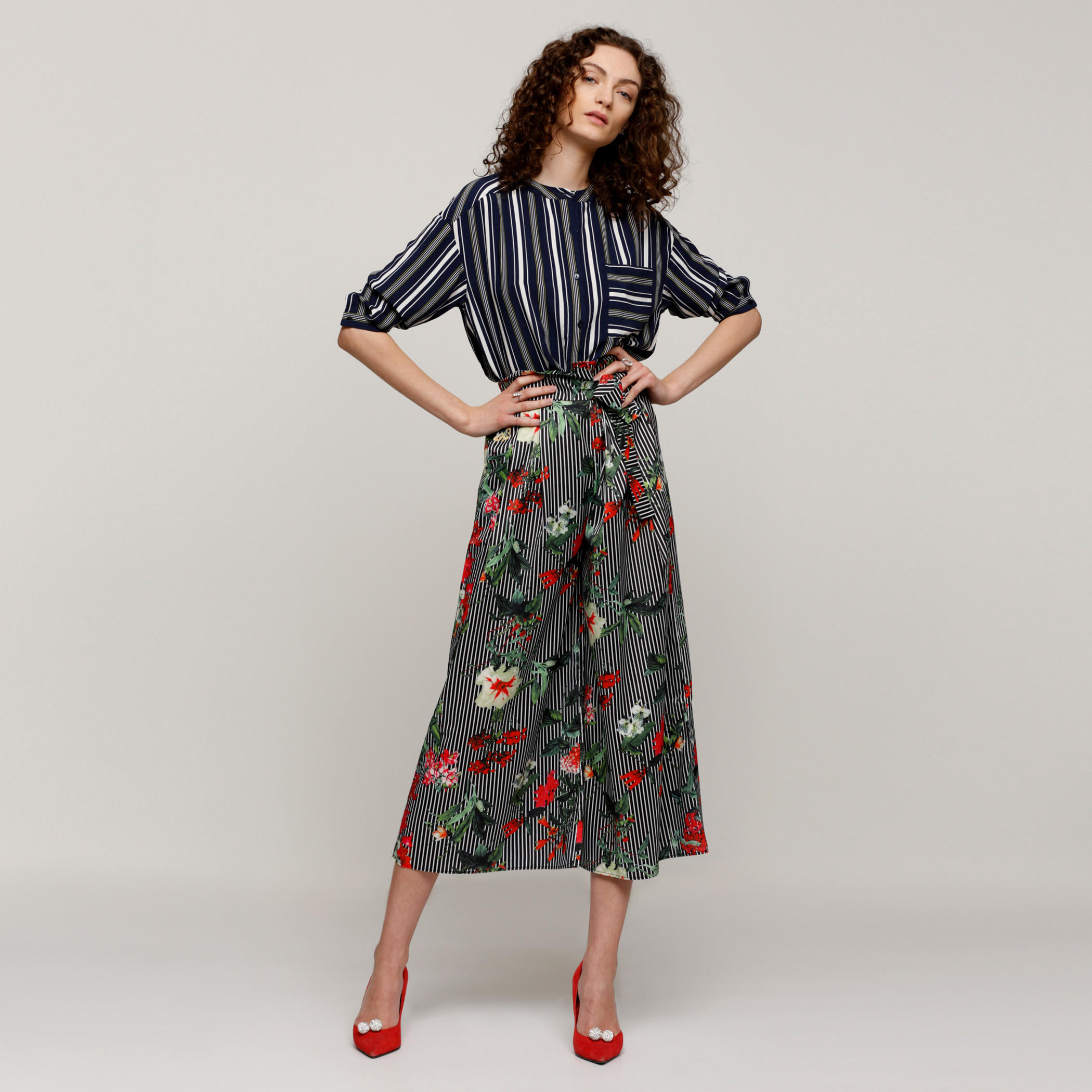 قميص مقلّم بأكمام 3/4 وجيوب-women-clothing-shirtsandblouses-shirts-image-5