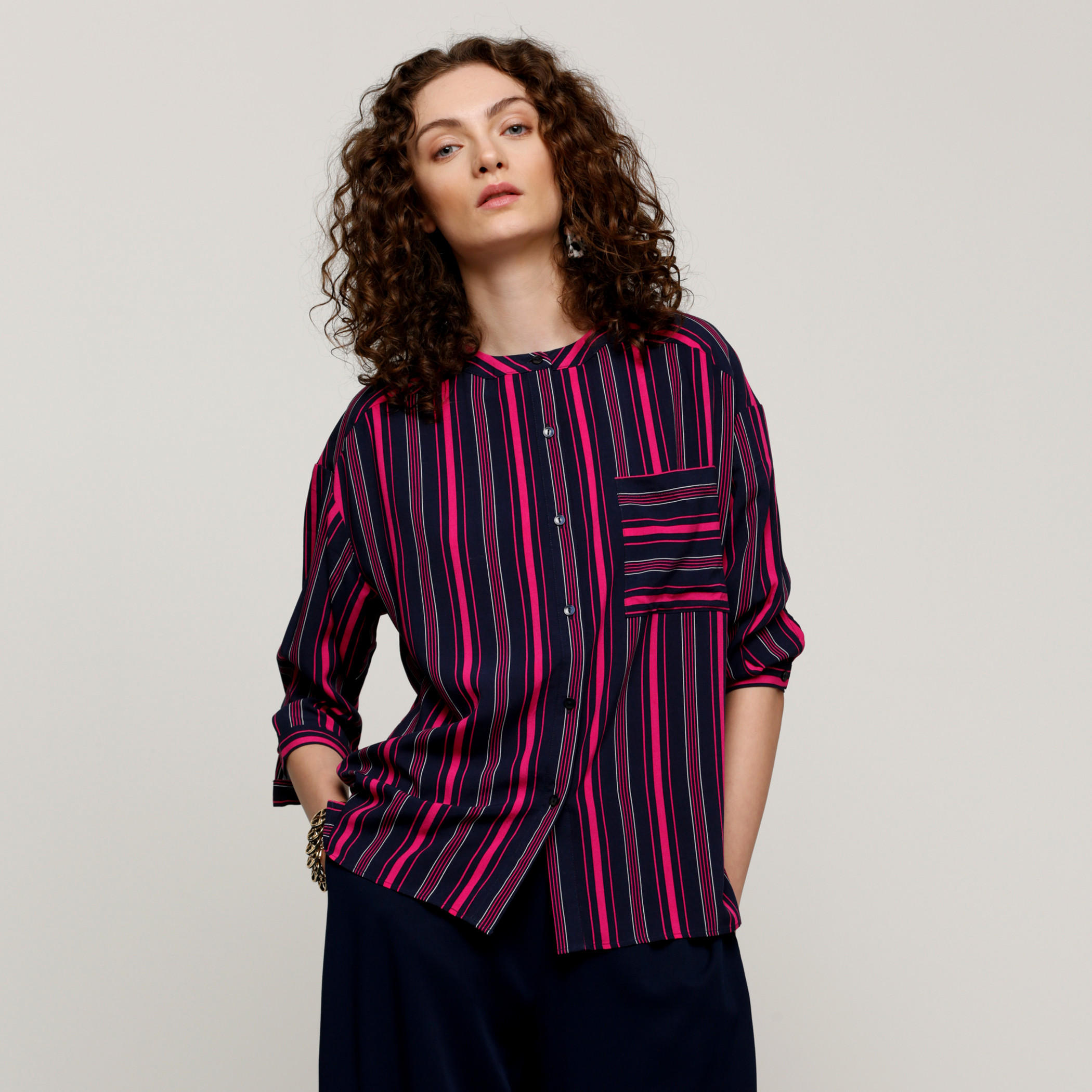 قميص مقلّم بأكمام 3/4 وجيوب-women-clothing-shirtsandblouses-shirts-image-1