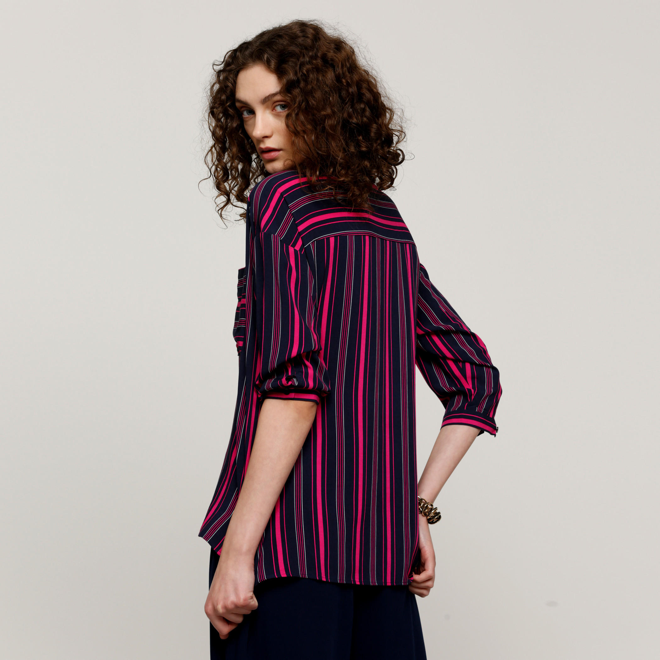 قميص مقلّم بأكمام 3/4 وجيوب-women-clothing-shirtsandblouses-shirts-image-2