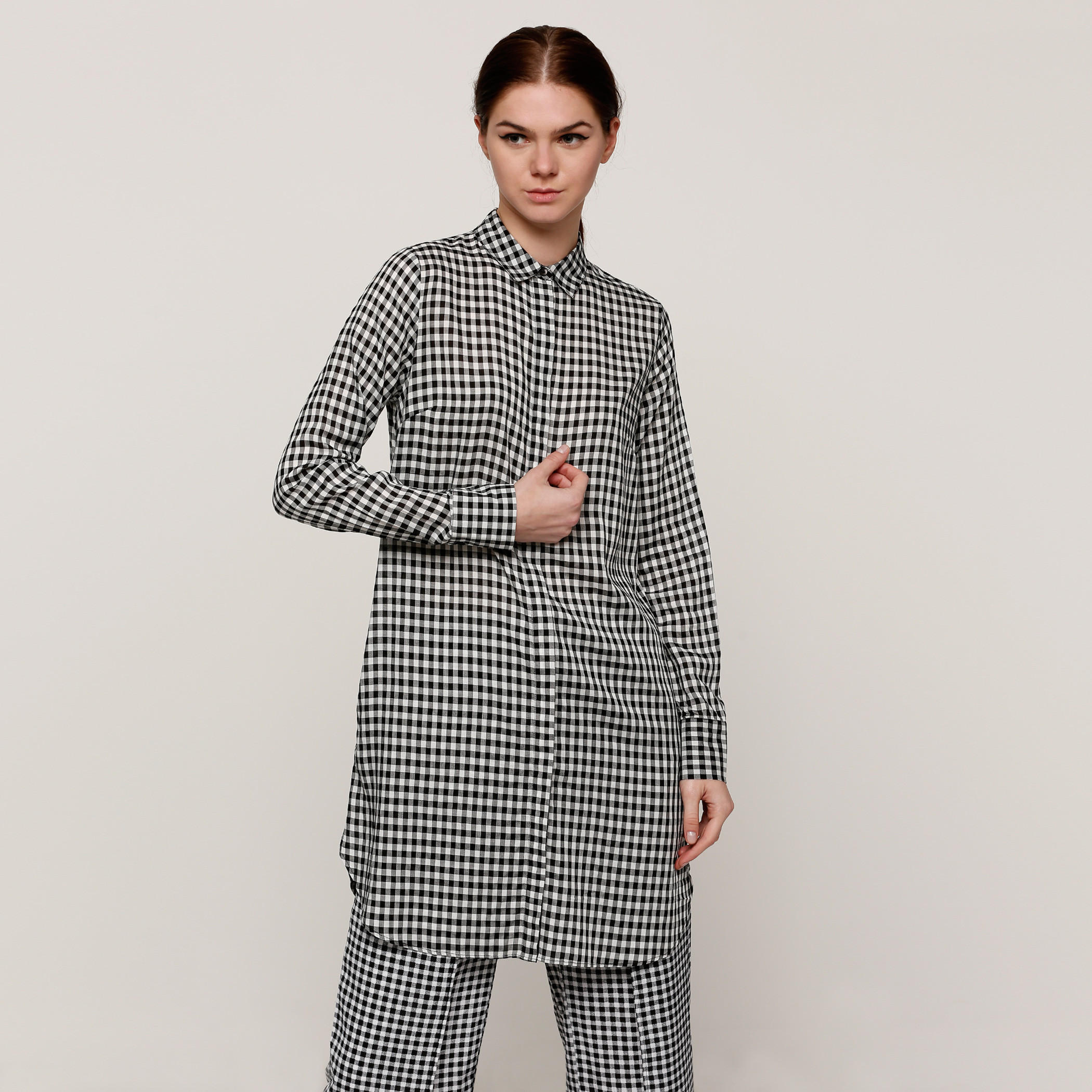 قميص كاروهات طويل بأكمام طويلة وجيب-women-clothing-shirtsandblouses-shirts-image-1