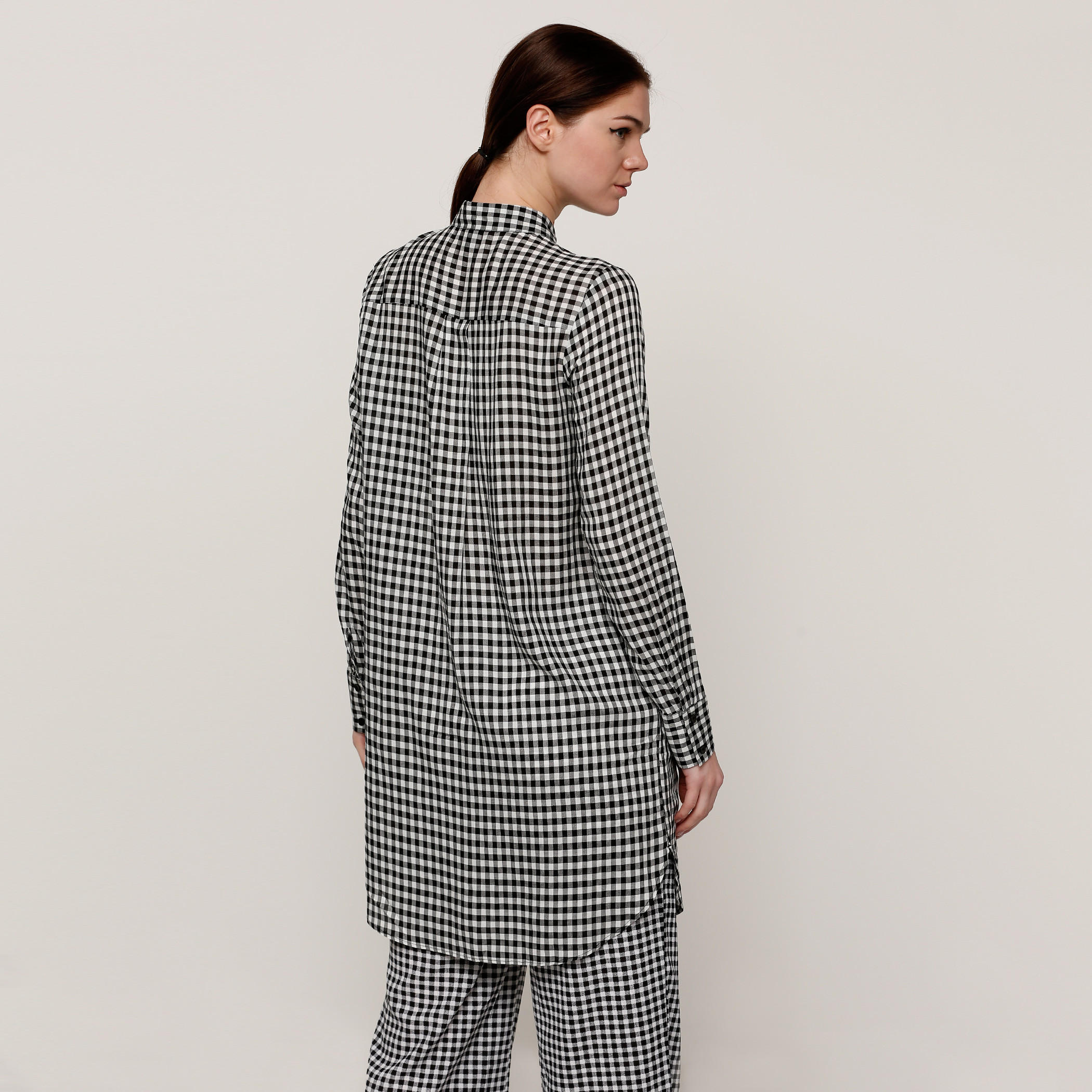 قميص كاروهات طويل بأكمام طويلة وجيب-women-clothing-shirtsandblouses-shirts-image-2