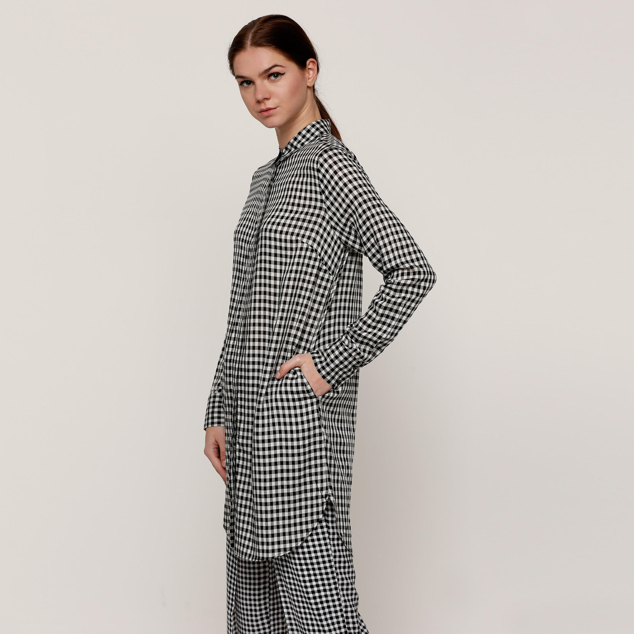قميص كاروهات طويل بأكمام طويلة وجيب-women-clothing-shirtsandblouses-shirts-image-3