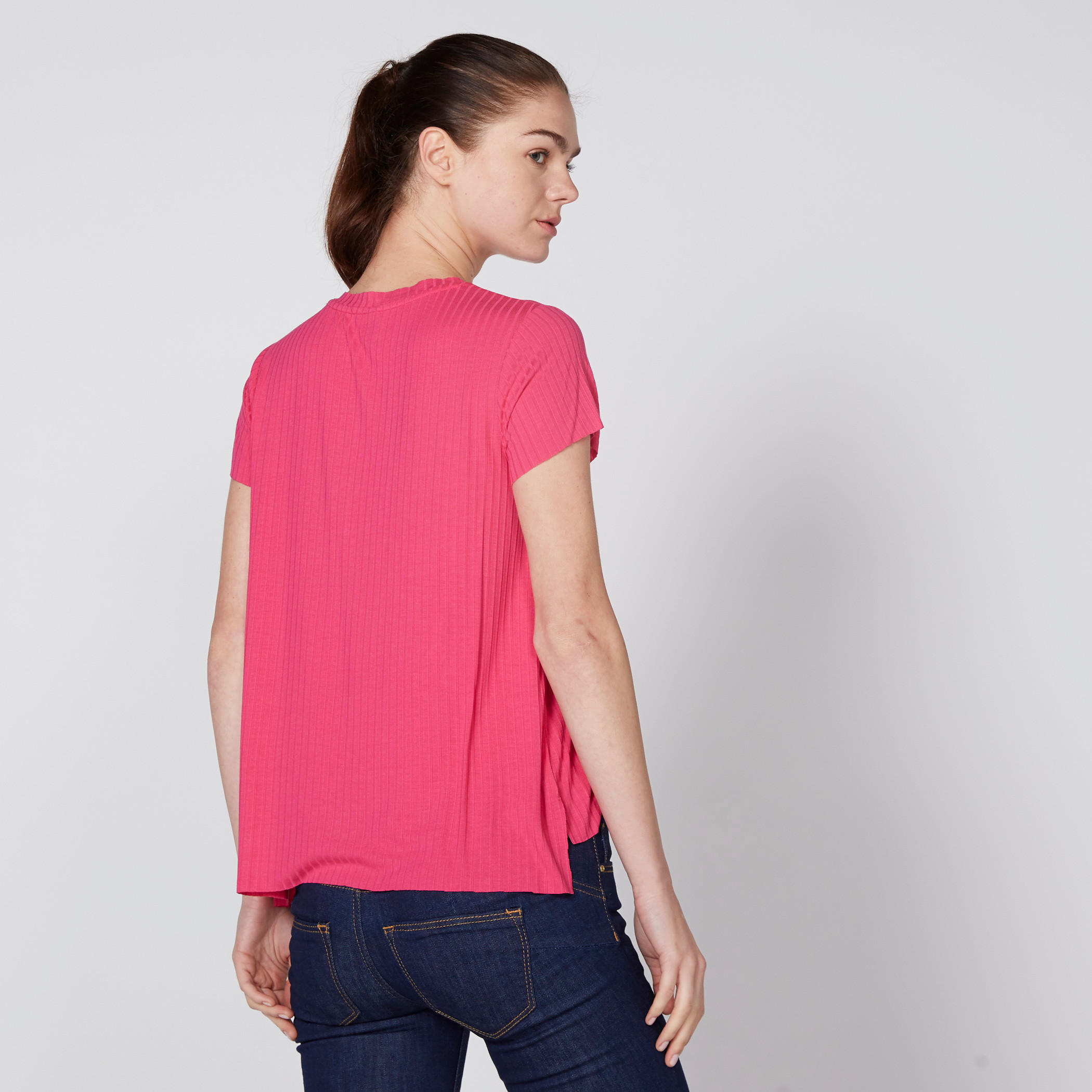 بلوزة مضلّعة بياقة مستديرة وأكمام قصيرة-women-clothing-shirtsandblouses-blouses-image-3