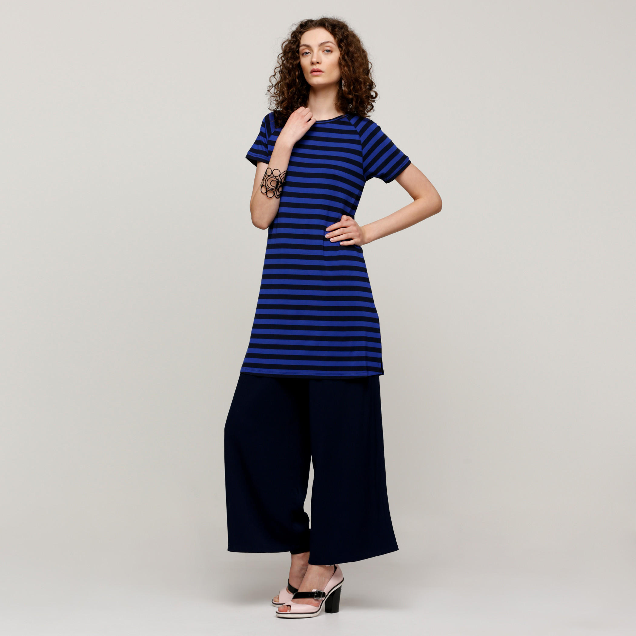 تونيك مقلّم بياقة مستديرة وأكمام قصيرة-women-clothing-shirtsandblouses-blouses-image-1