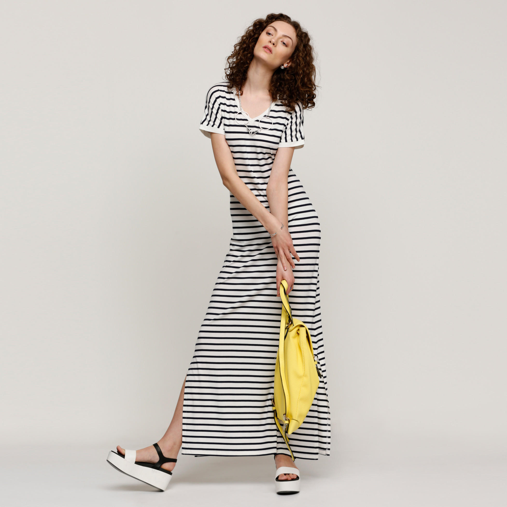 فستان طويل مقلّم بياقة V وأكمام طويلة-women-clothing-dresses-image-5