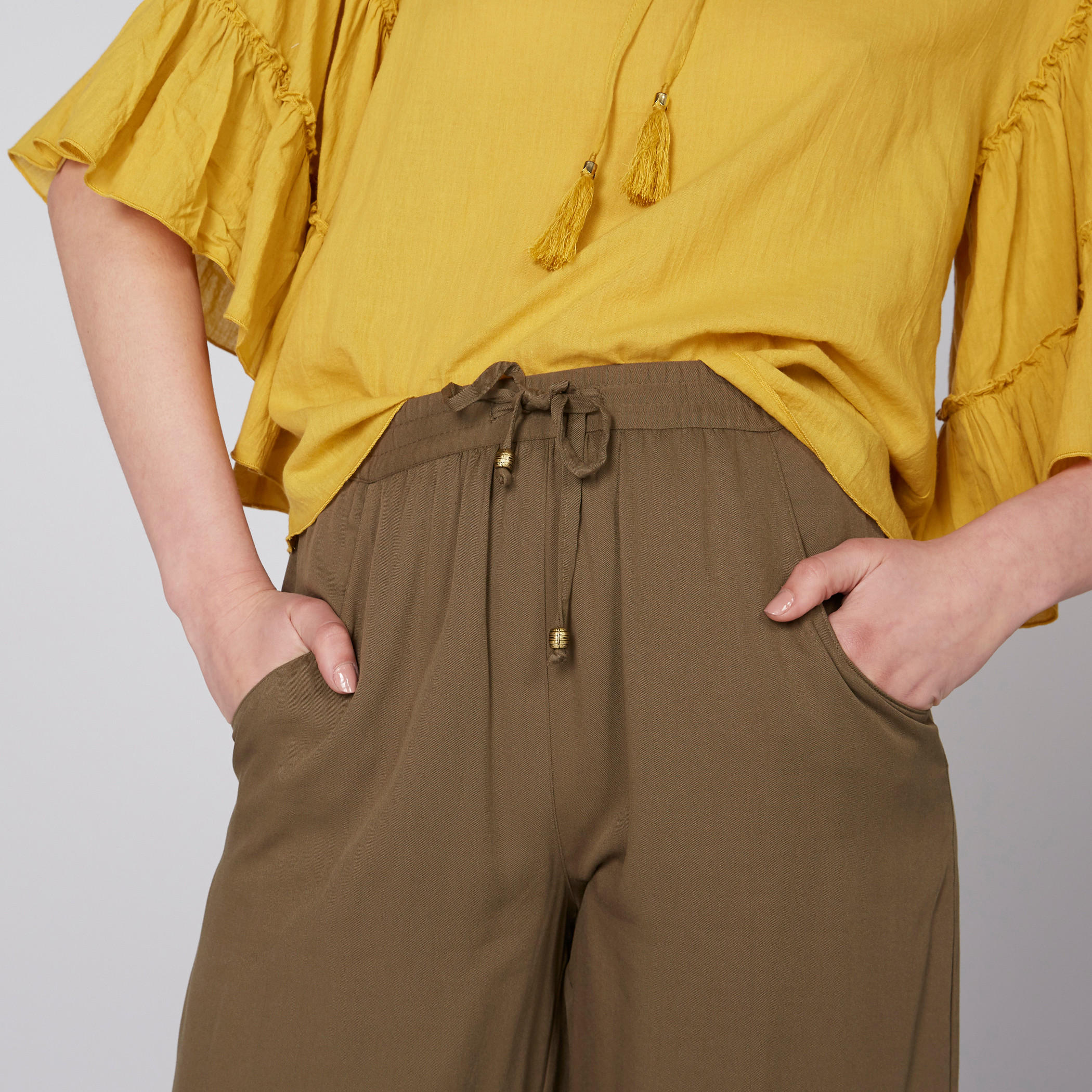 Pocket Detail Culottes with Elasticised Waistband and Drawstring-women-clothing-bottoms-trousers-image-3