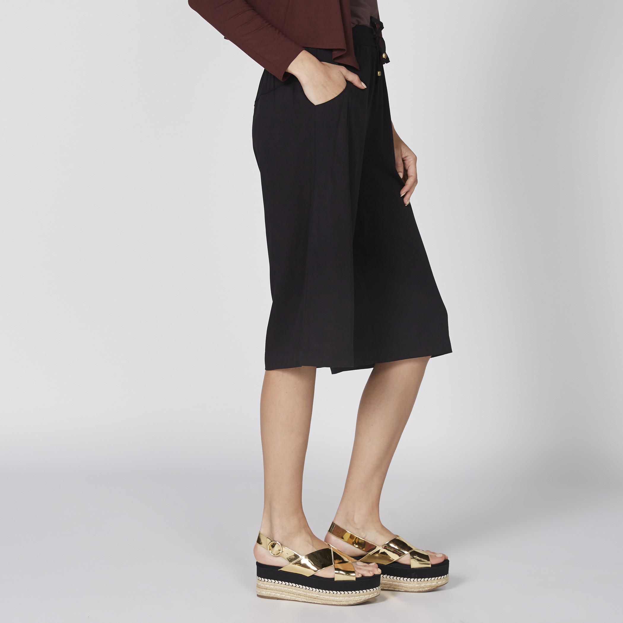 Pocket Details Culottes with Elasticised Waistband and Drawstring-women-clothing-bottoms-trousers-image-3