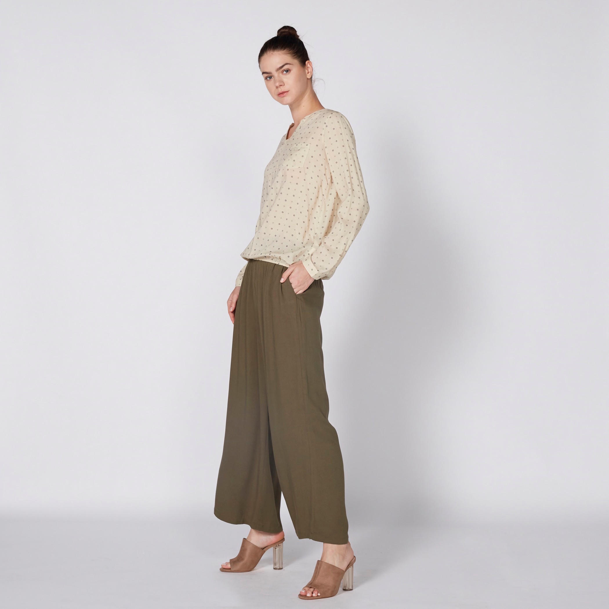 بلوزة بارزة الملمس بأكمام طويلة وطبعات-women-clothing-shirtsandblouses-blouses-image-2