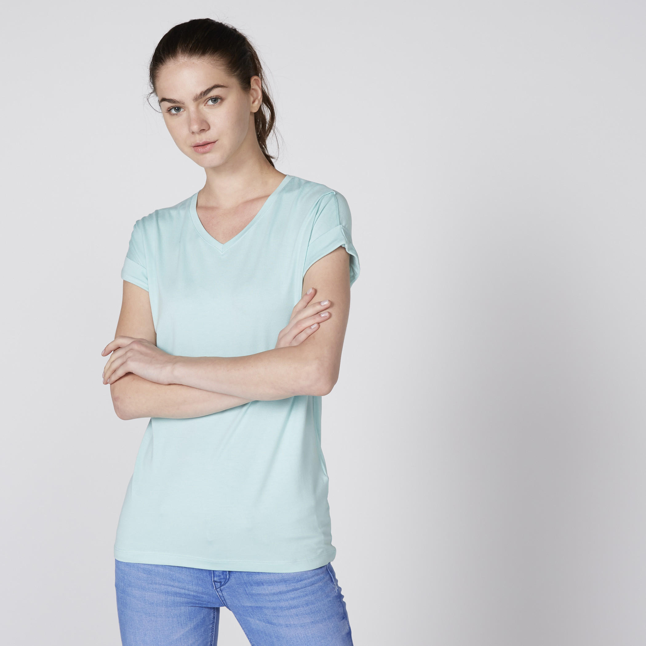 بلوزة بياقة V وأكمام قصيرة-women-clothing-tshirts-image-3