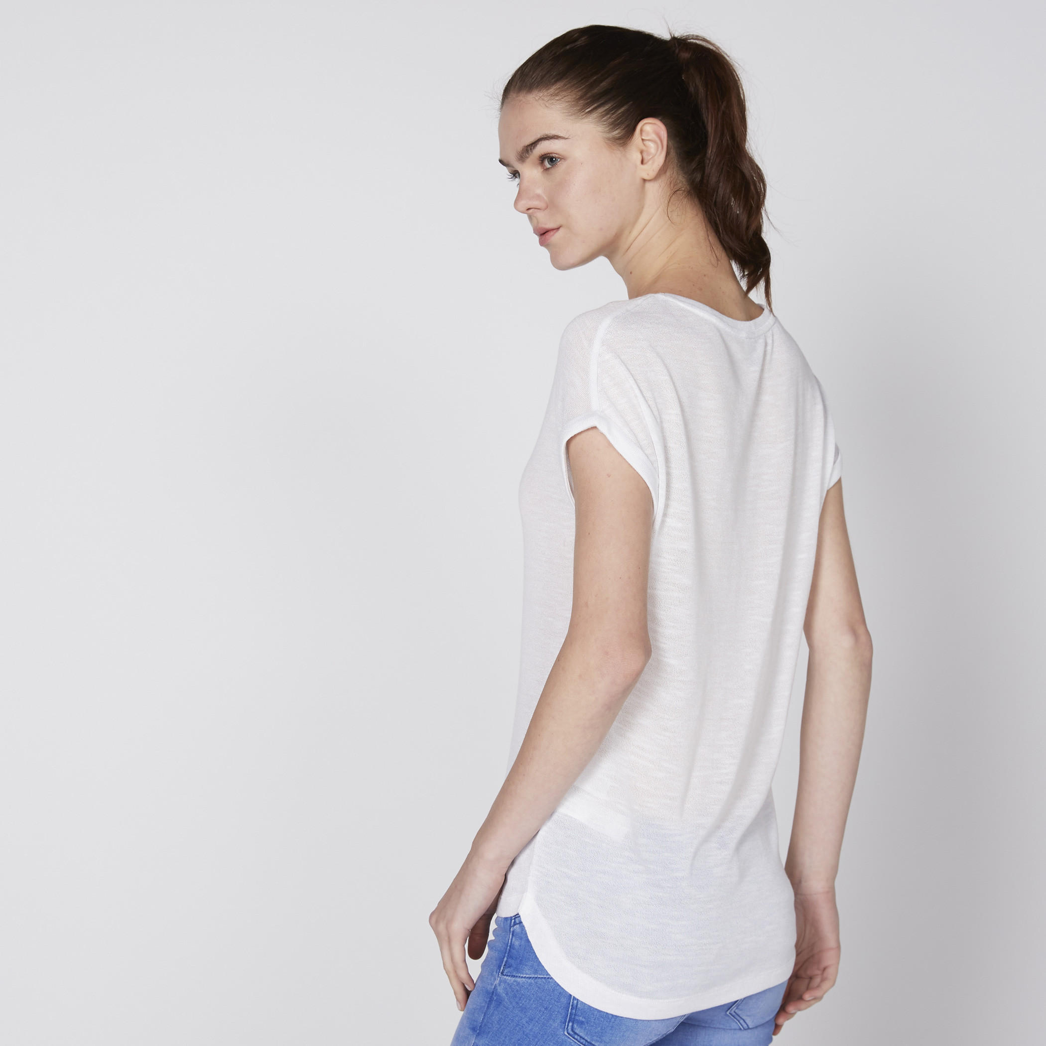 بلوزة بياقة مستديرة وأكمام ممتدة-women-clothing-tshirts-image-3