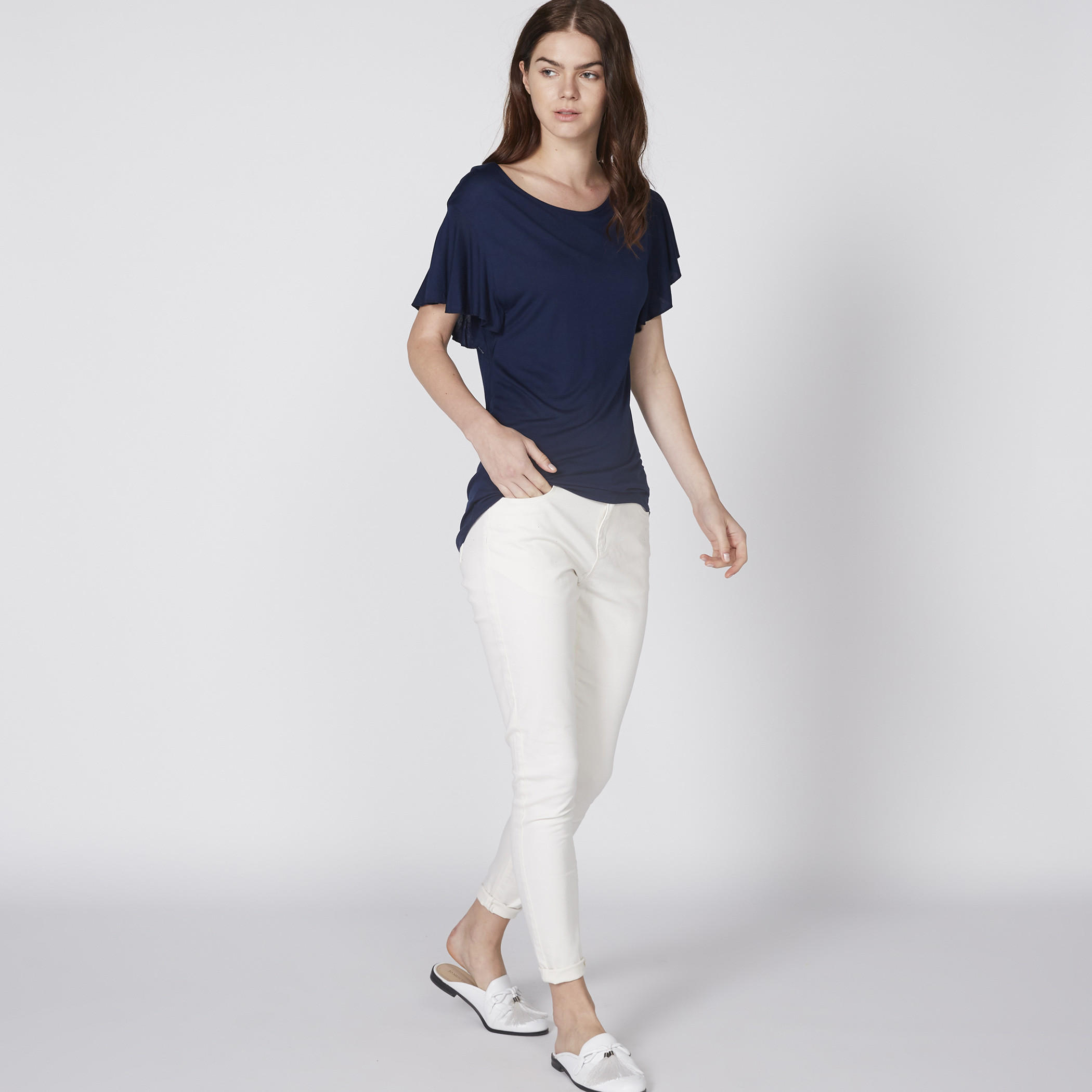 بلوزة بياقة مستديرة وأكمام كشكش-women-clothing-shirtsandblouses-blouses-image-2