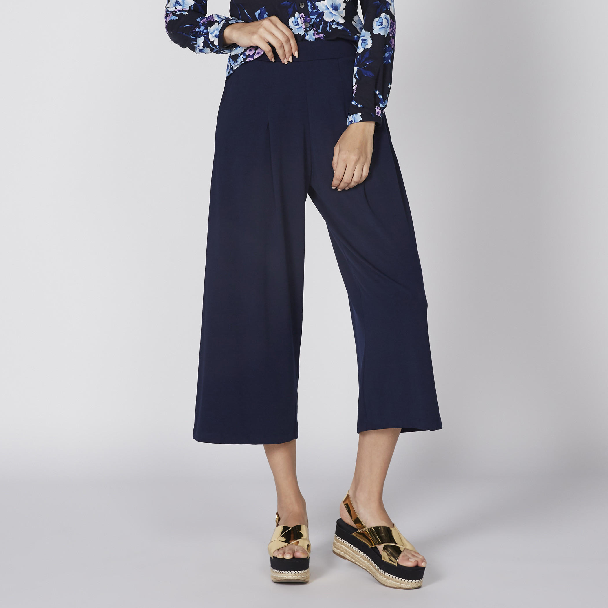 بنطال بالازو بخصر مطاطي وجيوب-women-clothing-bottoms-trousers-image-1
