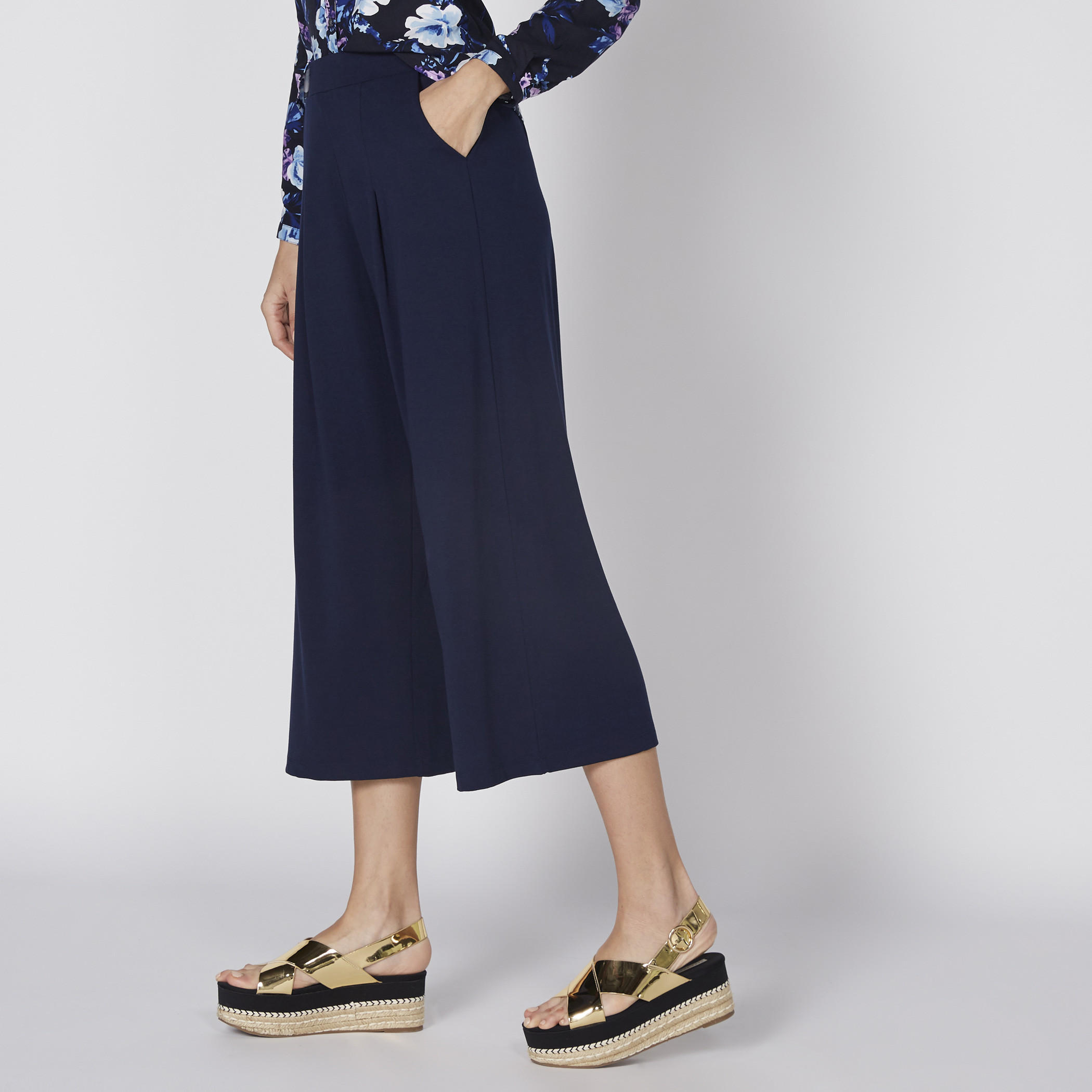 بنطال بالازو بخصر مطاطي وجيوب-women-clothing-bottoms-trousers-image-3
