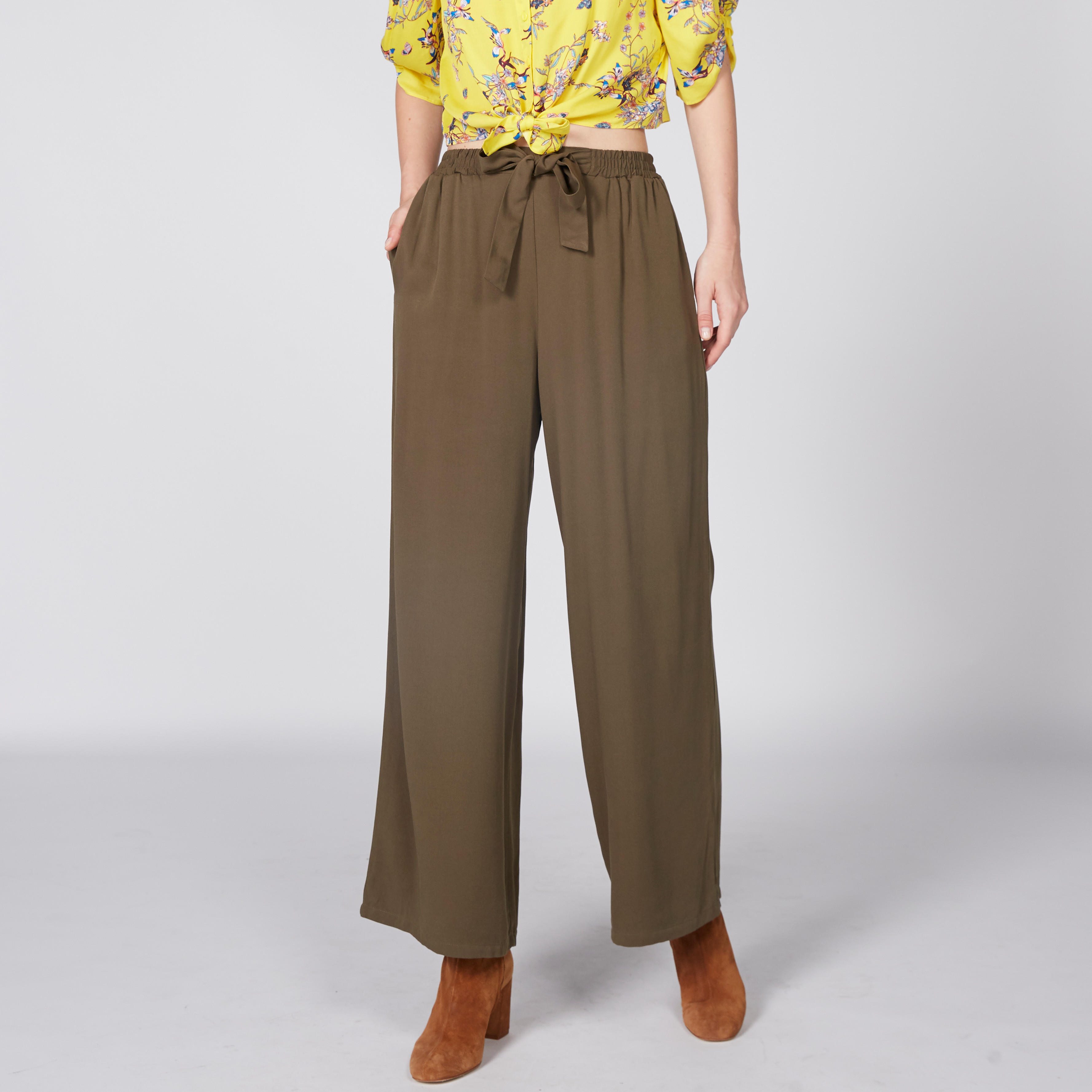 بنطال بالازو طويل بخصر مطّاطي-women-clothing-bottoms-trousers-image-1