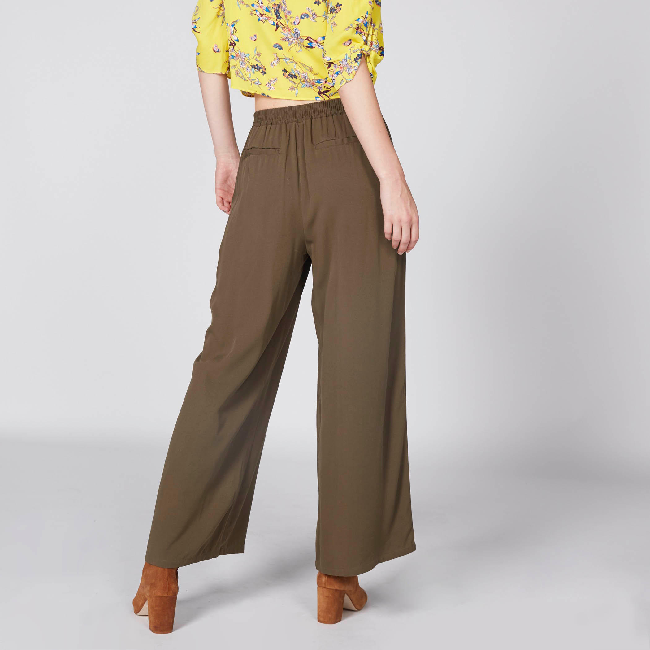 بنطال بالازو طويل بخصر مطّاطي-women-clothing-bottoms-trousers-image-5