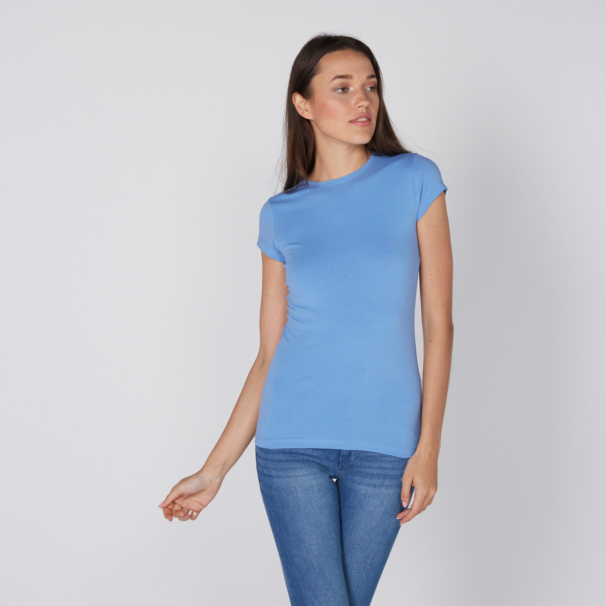 تيشيرت بياقة ضيّقة وأكمام كاب-women-clothing-tshirts-image-1