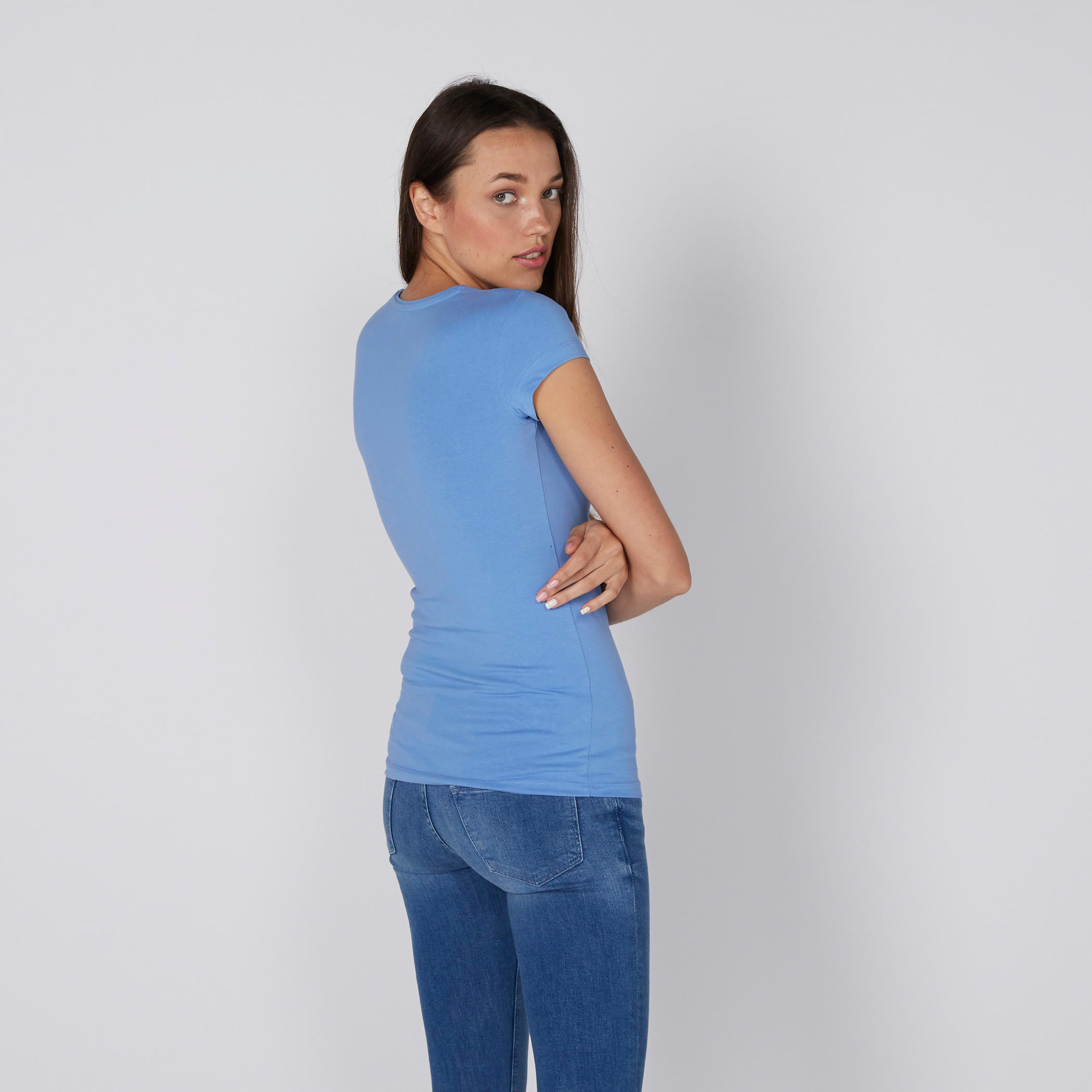 تيشيرت بياقة ضيّقة وأكمام كاب-women-clothing-tshirts-image-2
