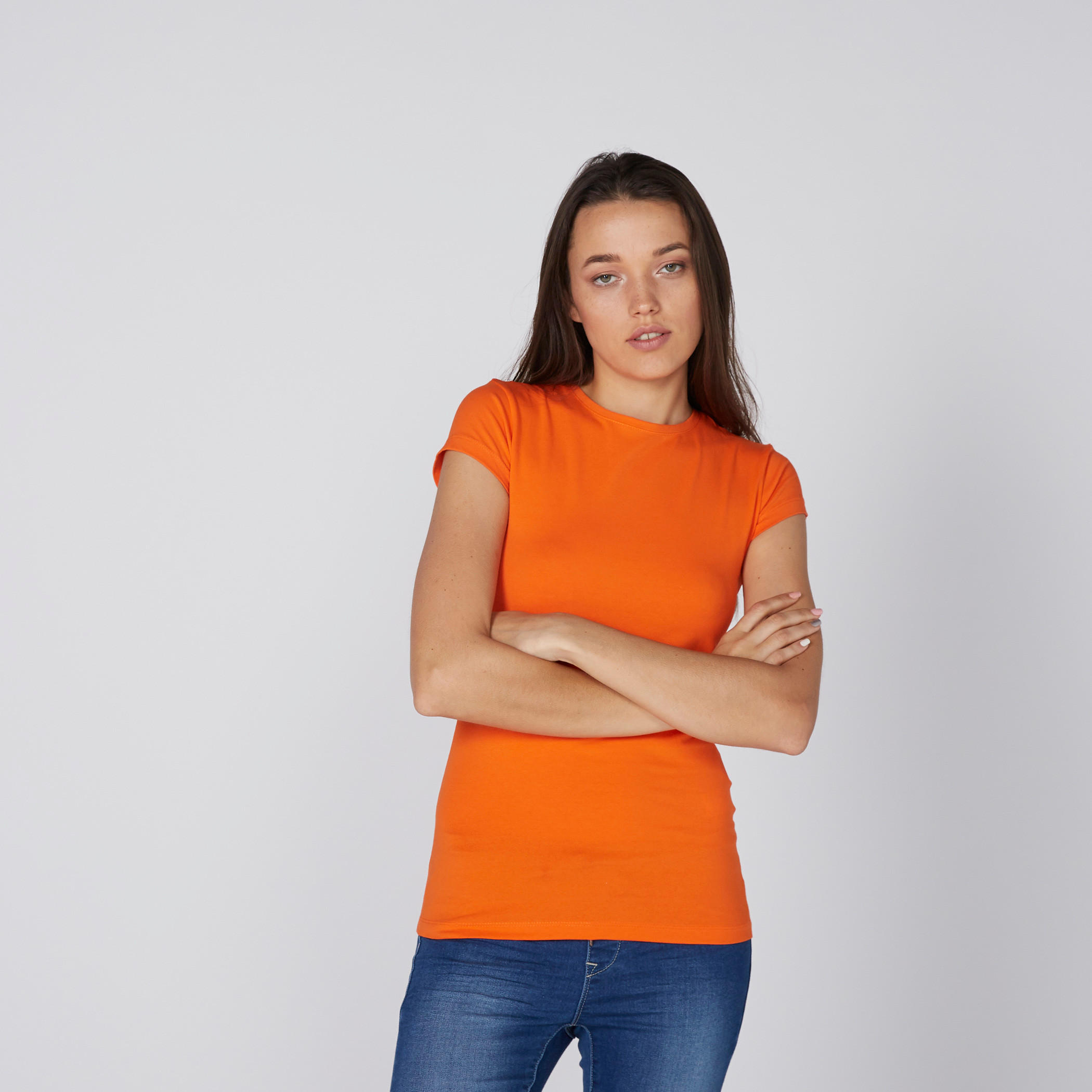 تيشيرت بياقة ضيّقة وأكمام كاب-women-clothing-tshirts-image-1