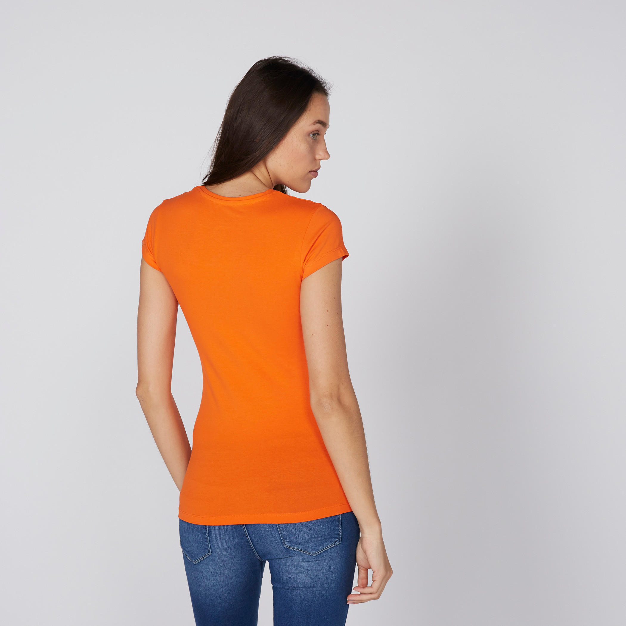 تيشيرت بياقة ضيّقة وأكمام كاب-women-clothing-tshirts-image-3