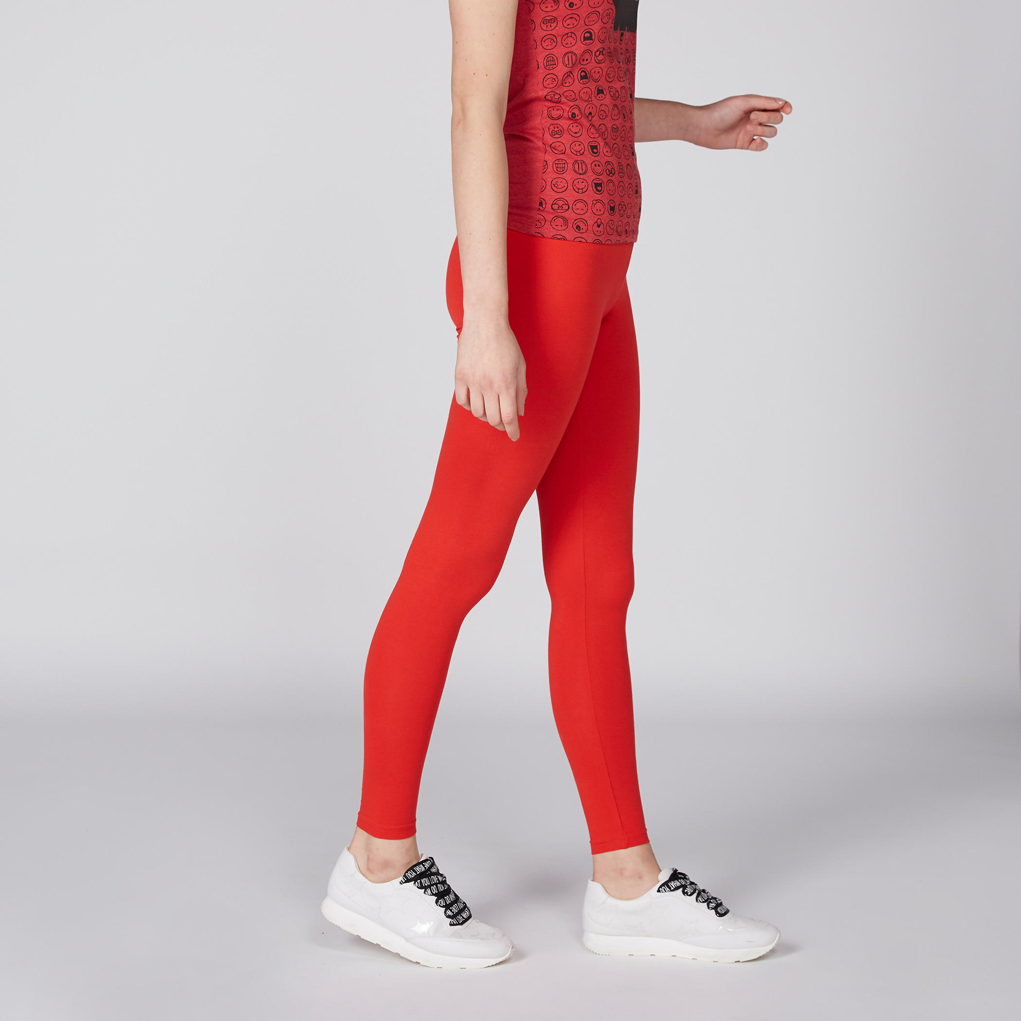 بنطال ليقنز طويل بخصر مطّاطي-women-clothing-bottoms-leggings-image-4