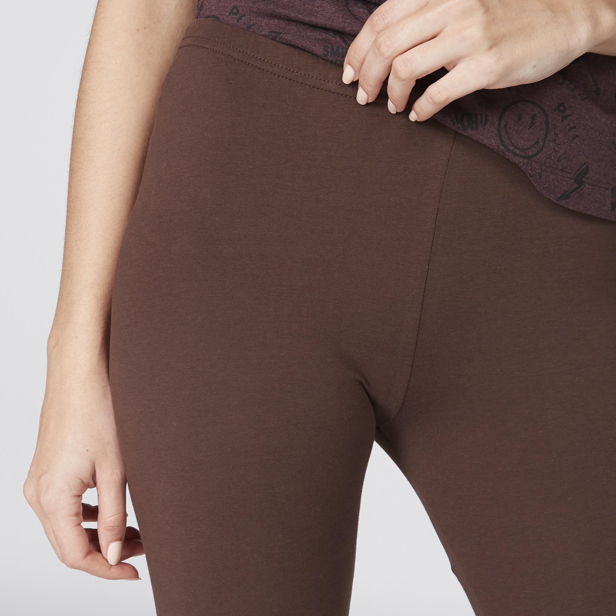 بنطال ليقنز طويل بخصر مطّاطي-women-clothing-bottoms-leggings-image-5