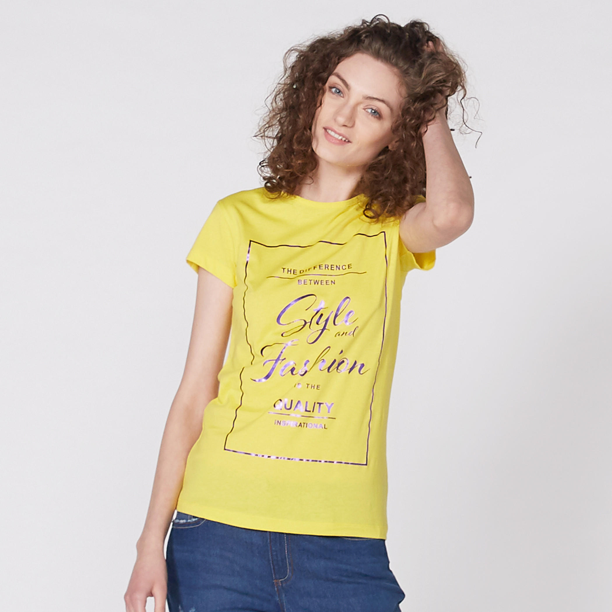 تيشيرت بطبعات وياقة مستديرة وأكمام قصيرة-women-clothing-shirtsandblouses-shirts-image-2
