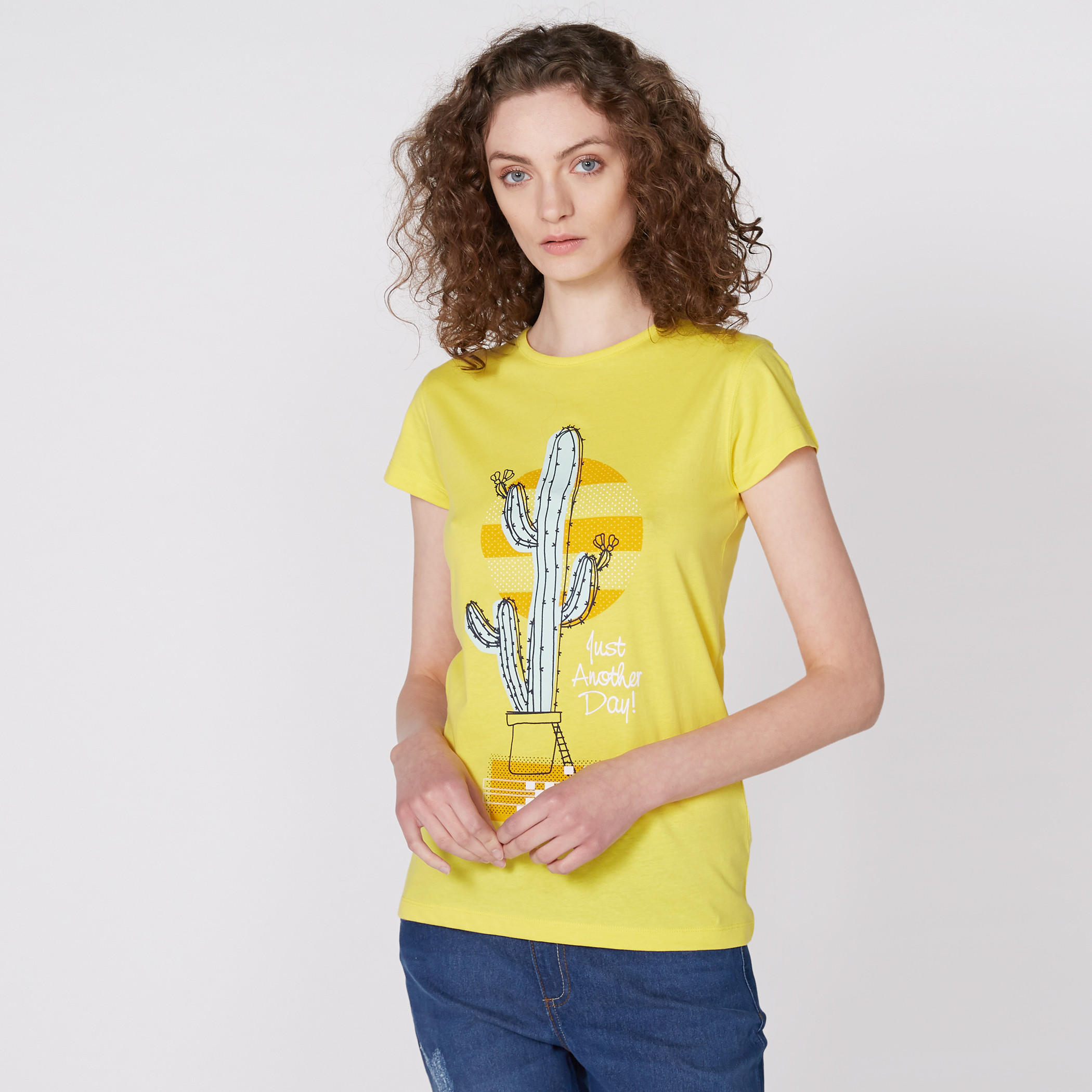 تيشيرت بطبعات وياقة مستديرة وأكمام كاب-women-clothing-shirtsandblouses-blouses-image-1