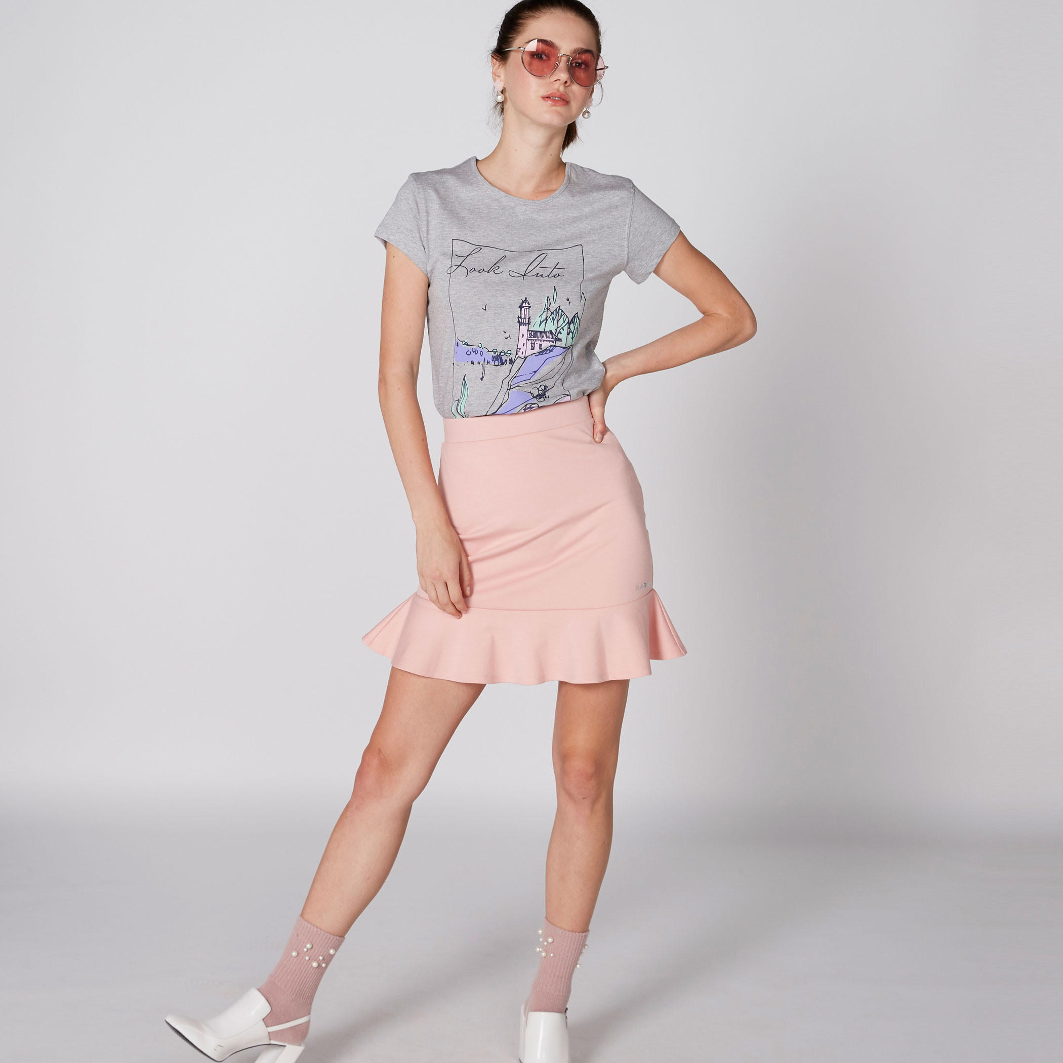 تيشيرت بياقة مستديرة وأكمام قصيرة وطبعات-women-clothing-tshirts-image-1