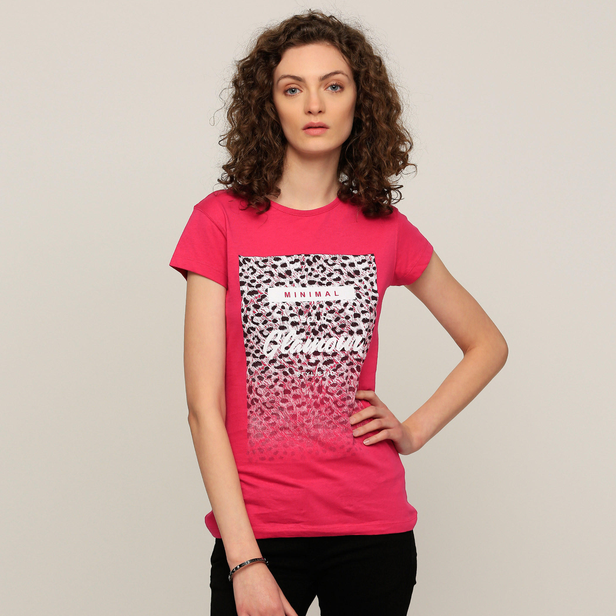 تيشيرت بياقة مستديرة وأكمام قصيرة وطبعات-women-clothing-shirtsandblouses-blouses-image-6