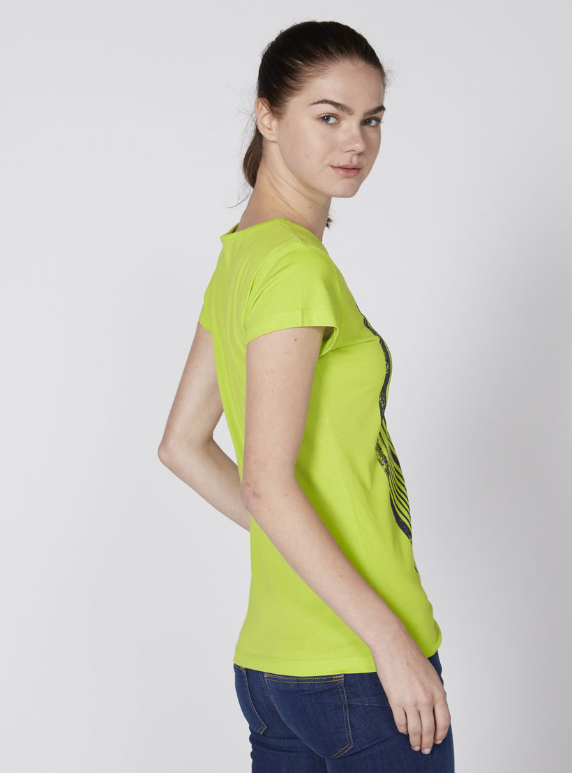 تيشيرت بياقة مستديرة وأكمام كاب وطبعات-women-clothing-tshirts-image-3