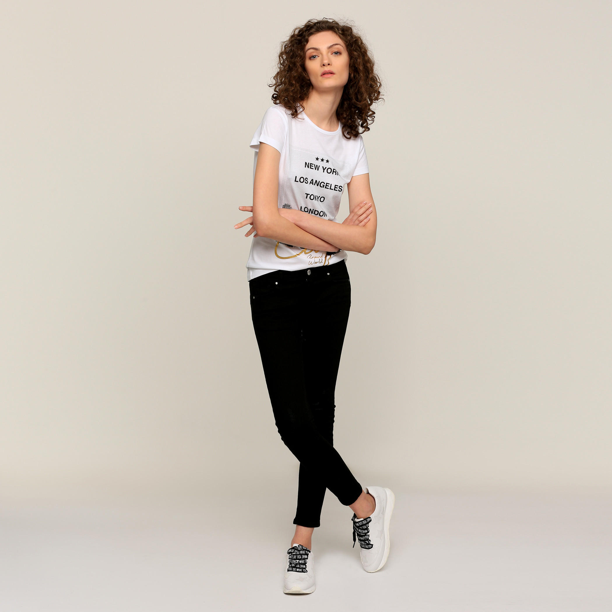 تيشيرت بياقة مستديرة وأكمام قصيرة وطبعات-women-clothing-shirtsandblouses-blouses-image-5