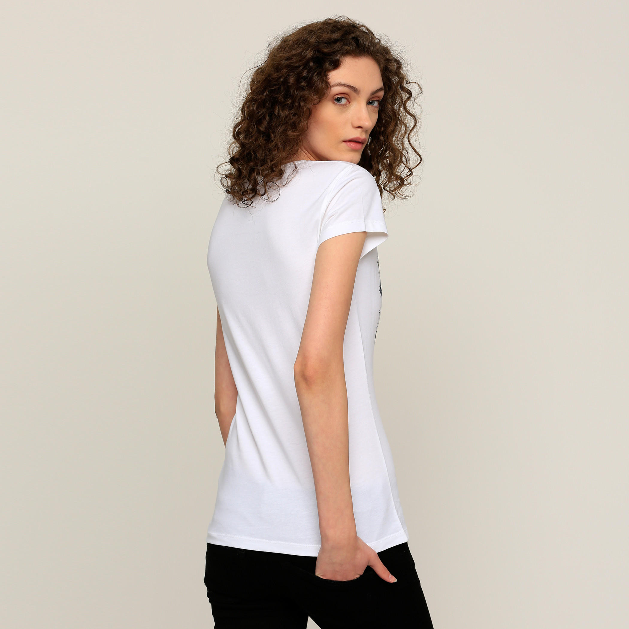 تيشيرت بياقة مستديرة وأكمام قصيرة وطبعات-women-clothing-shirtsandblouses-blouses-image-2