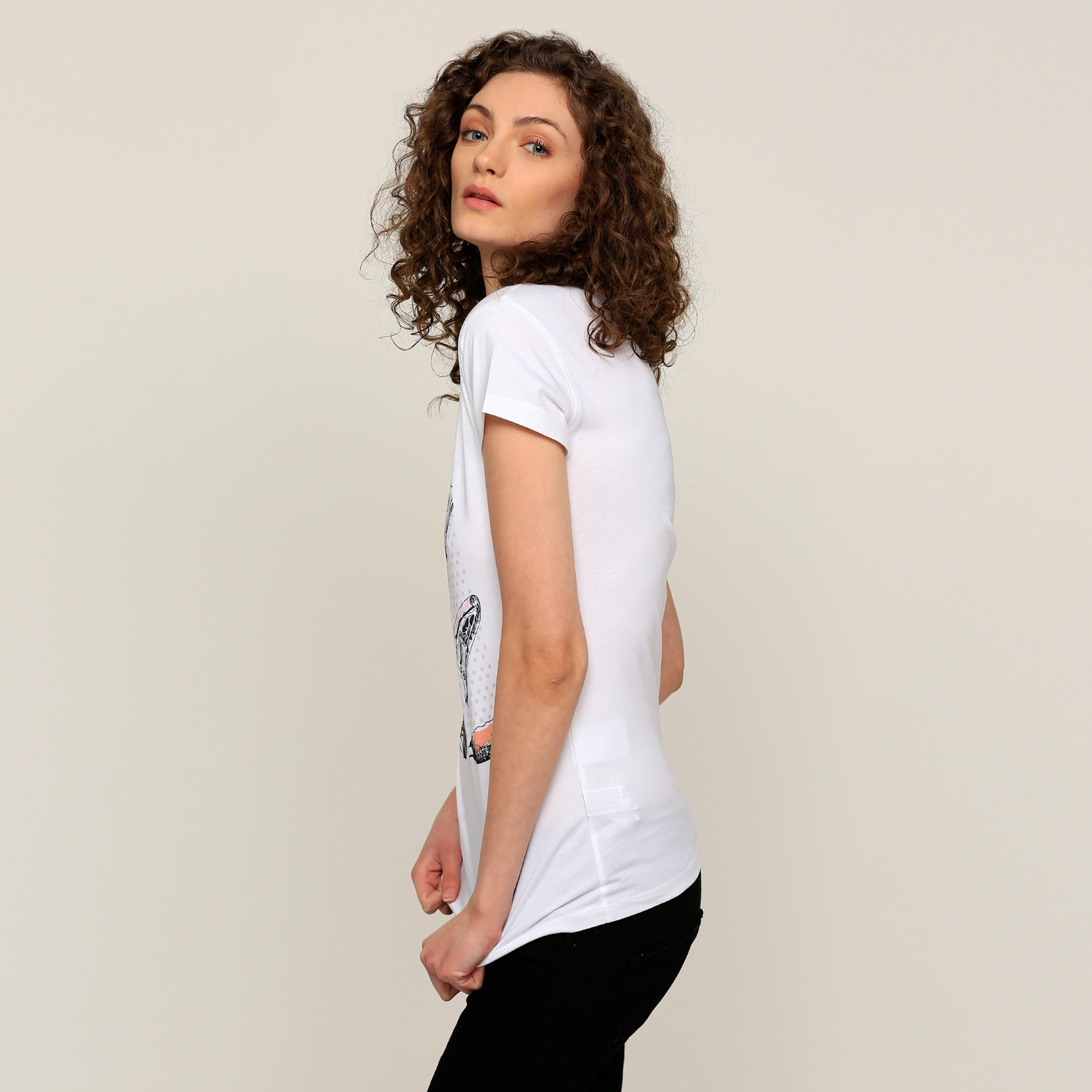 تيشيرت بياقة مستديرة وأكمام قصيرة وطبعات-women-clothing-shirtsandblouses-blouses-image-3