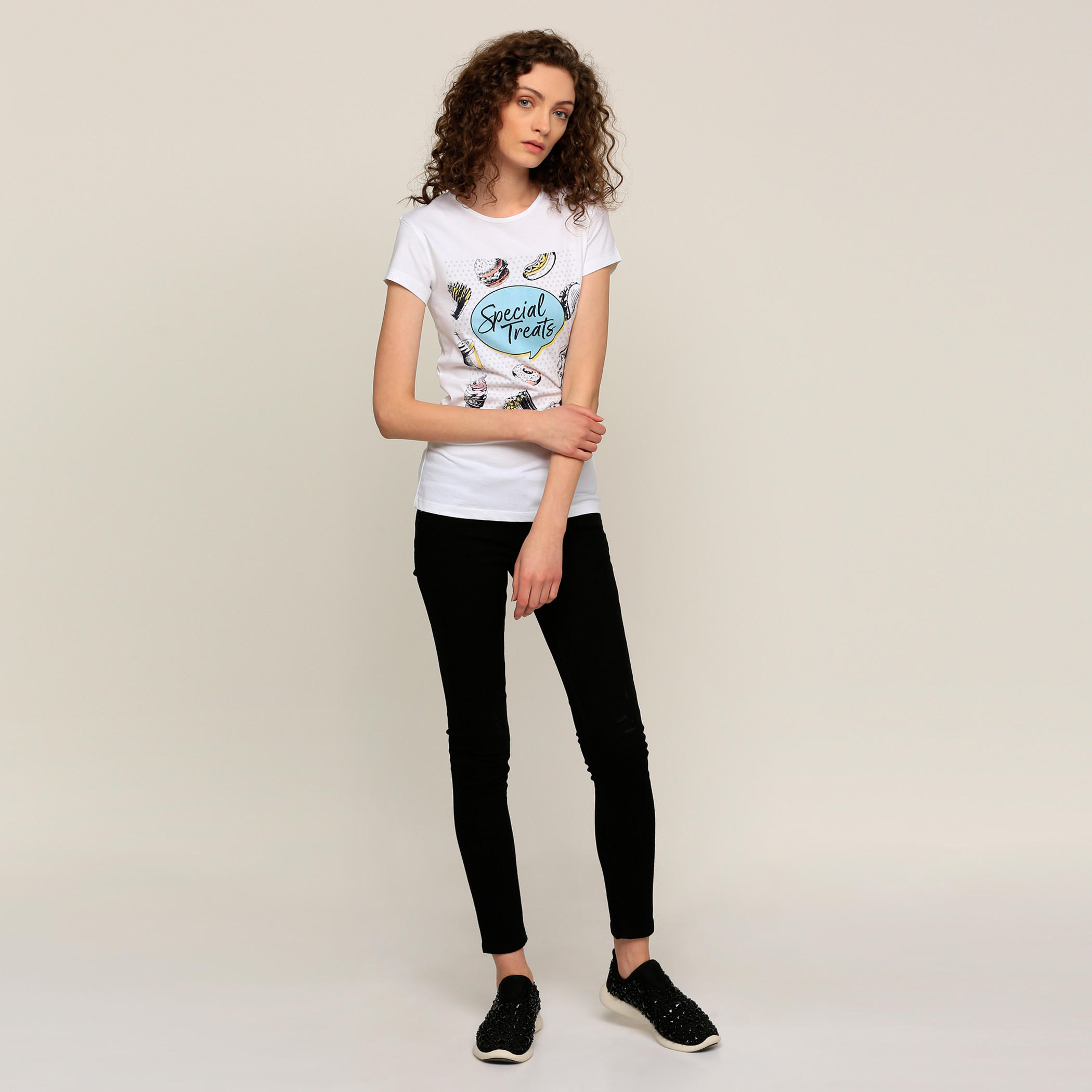 تيشيرت بياقة مستديرة وأكمام قصيرة وطبعات-women-clothing-shirtsandblouses-blouses-image-5