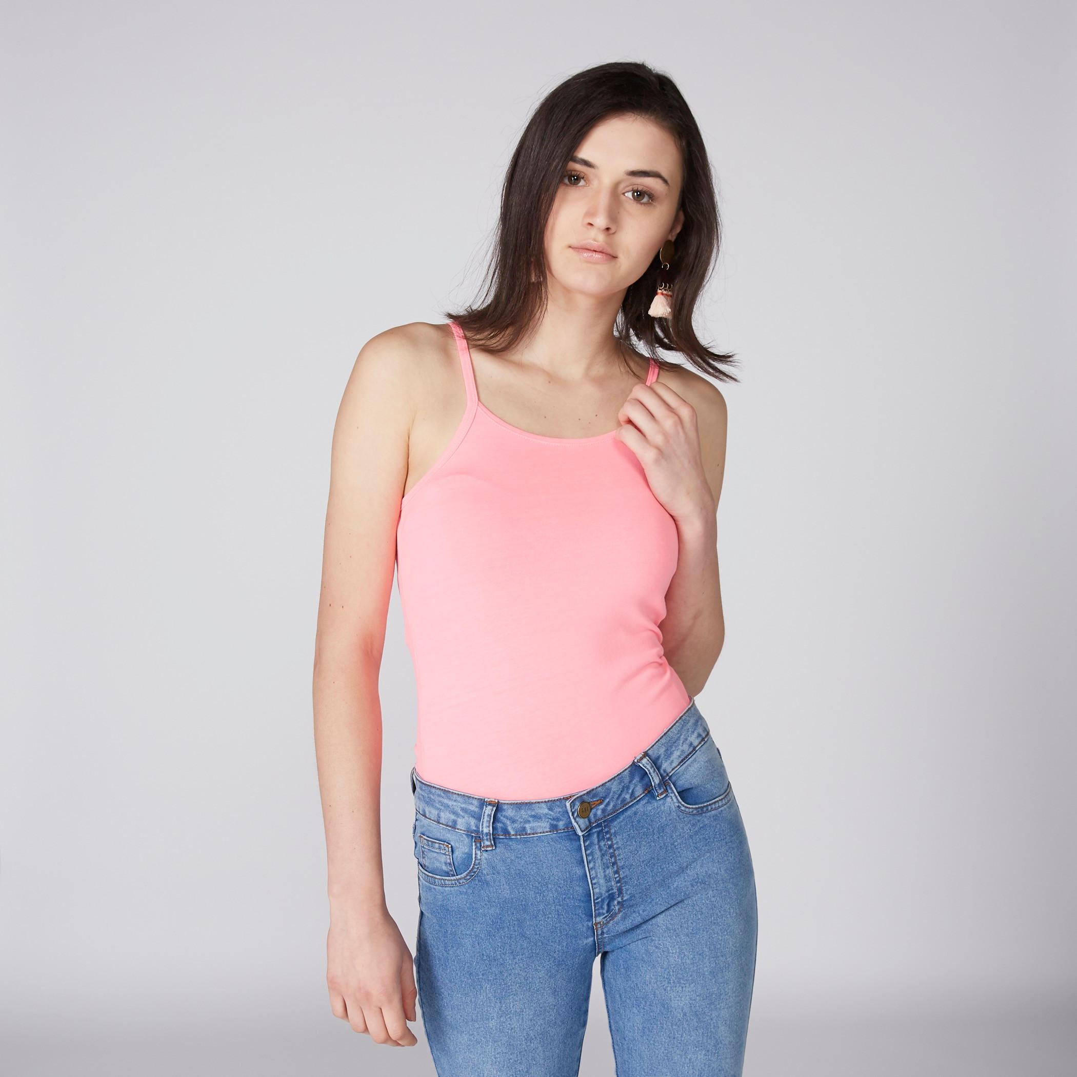 بلوزة بياقة عميقة وحمالات رفيعة-women-clothing-shirtsandblouses-blouses-image-1