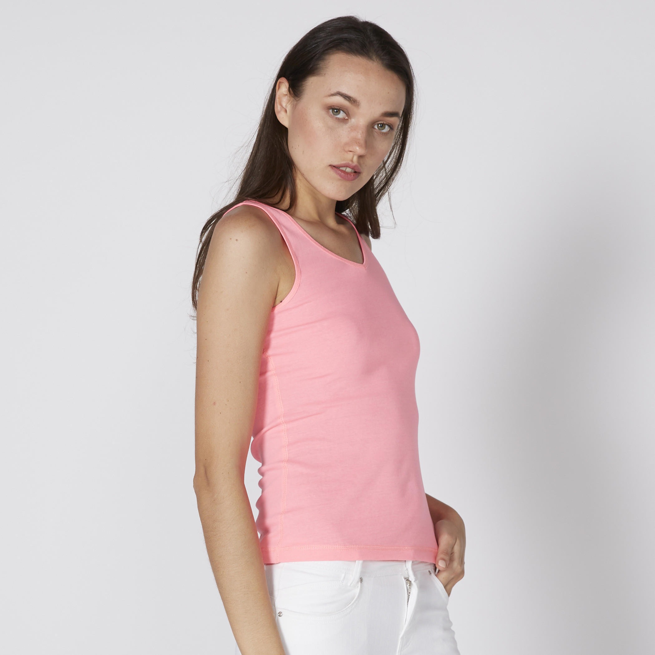 سترة فيست دون أكمام بياقة V-women-clothing-tshirts-image-2