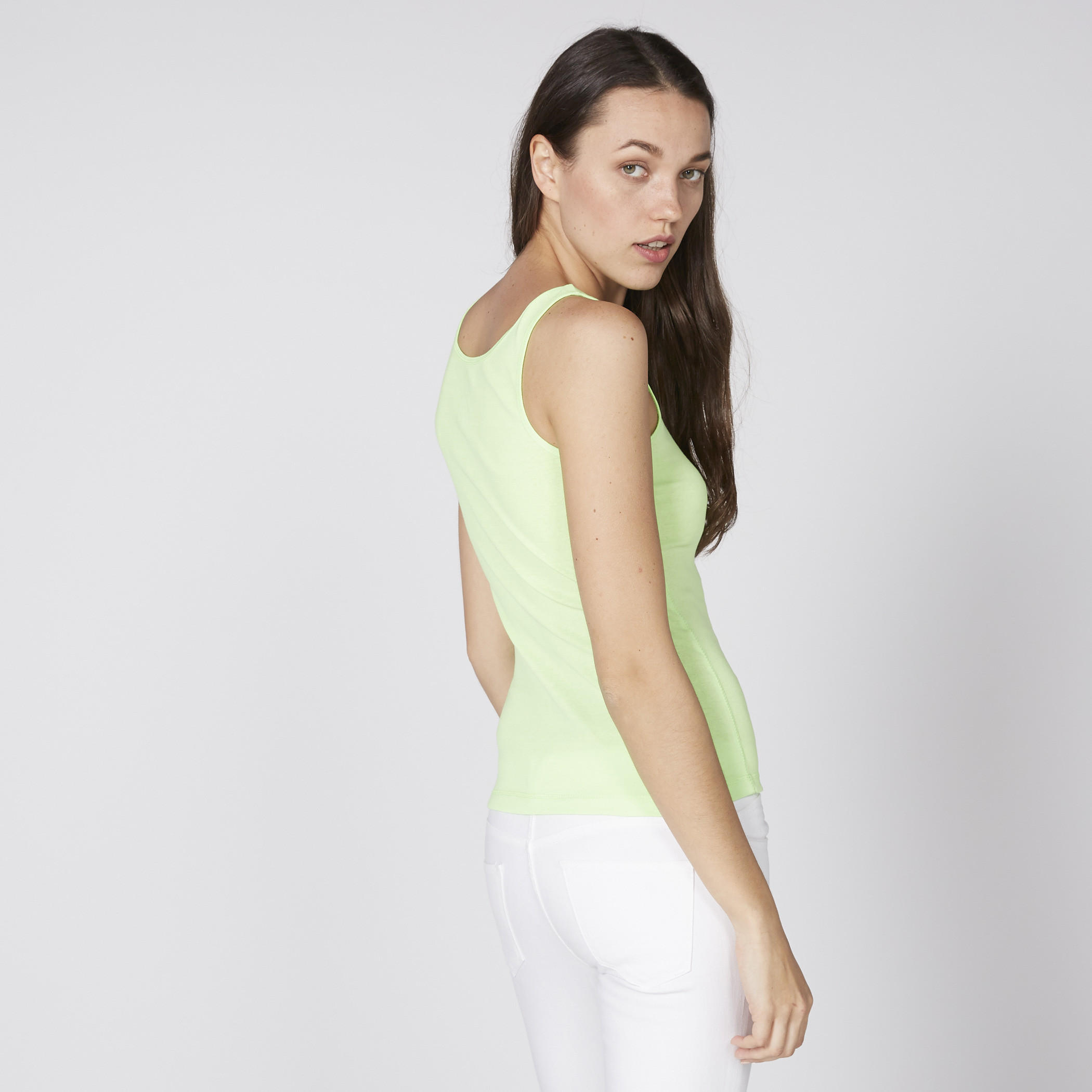سترة فيست دون أكمام بياقة V-women-clothing-tshirts-image-3