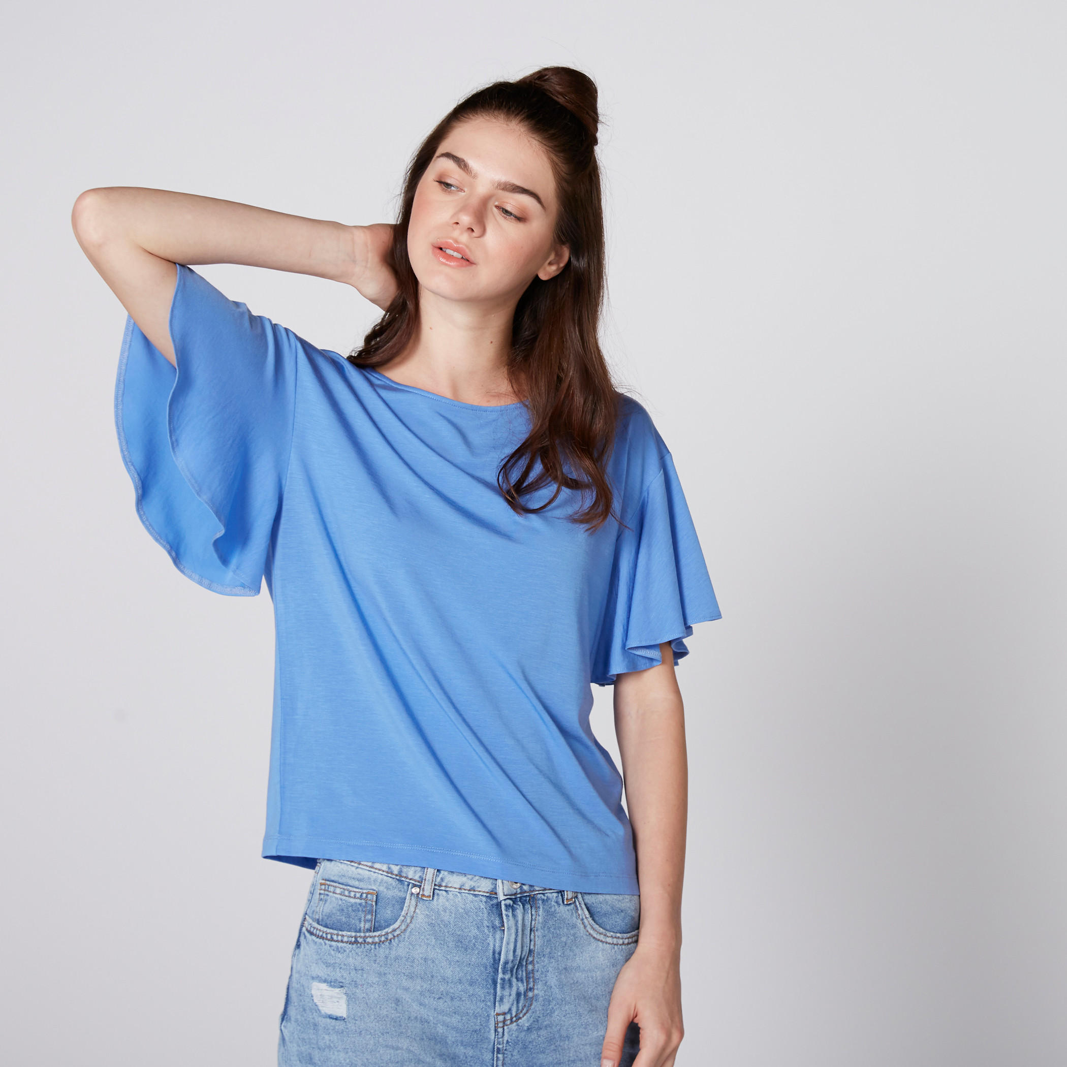 بلوزة بياقة مستديرة وأكمام واسعة-women-clothing-shirtsandblouses-blouses-image-1