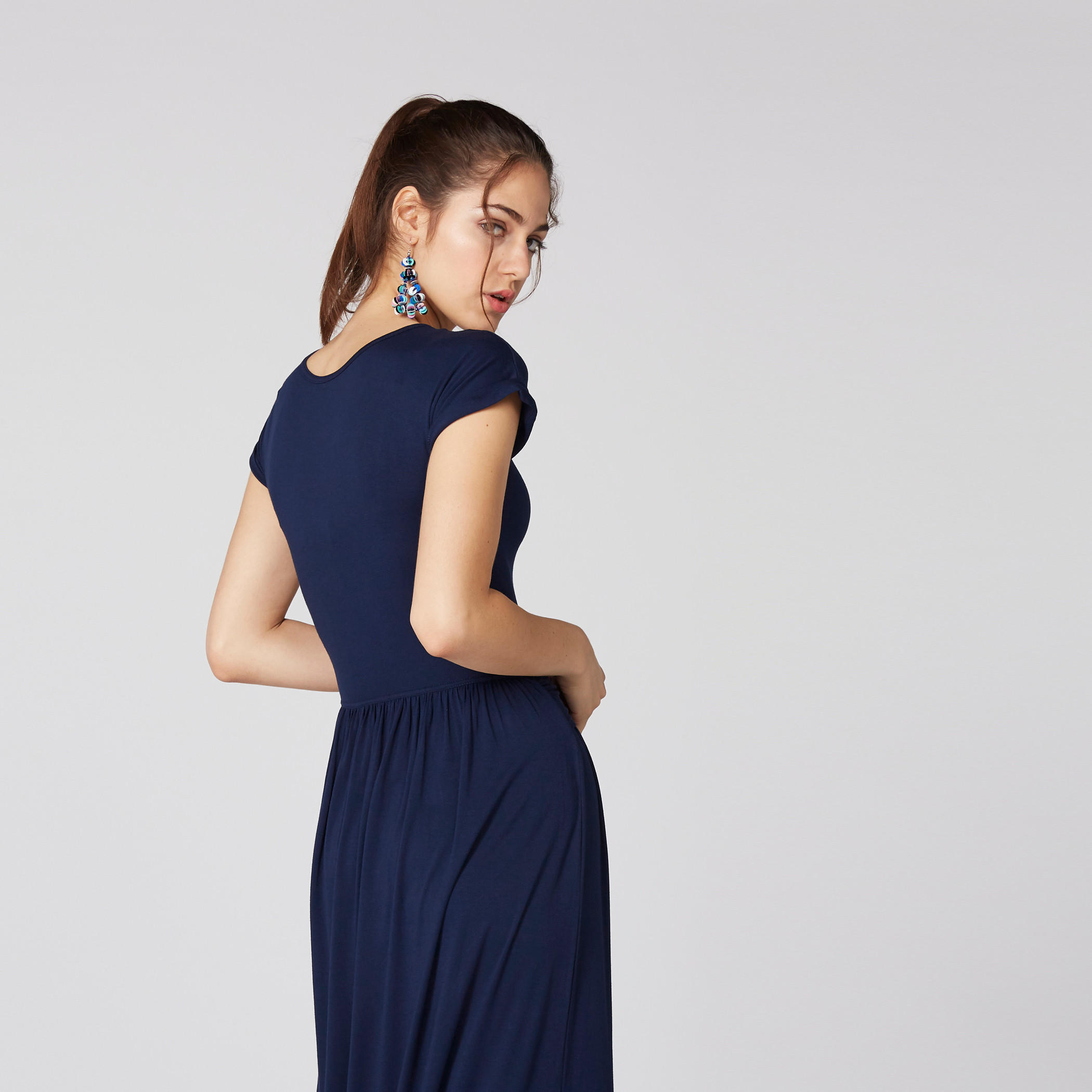 فستان طويل بياقة عميقة وأكمام كاب وأربطة-women-clothing-dresses-image-4
